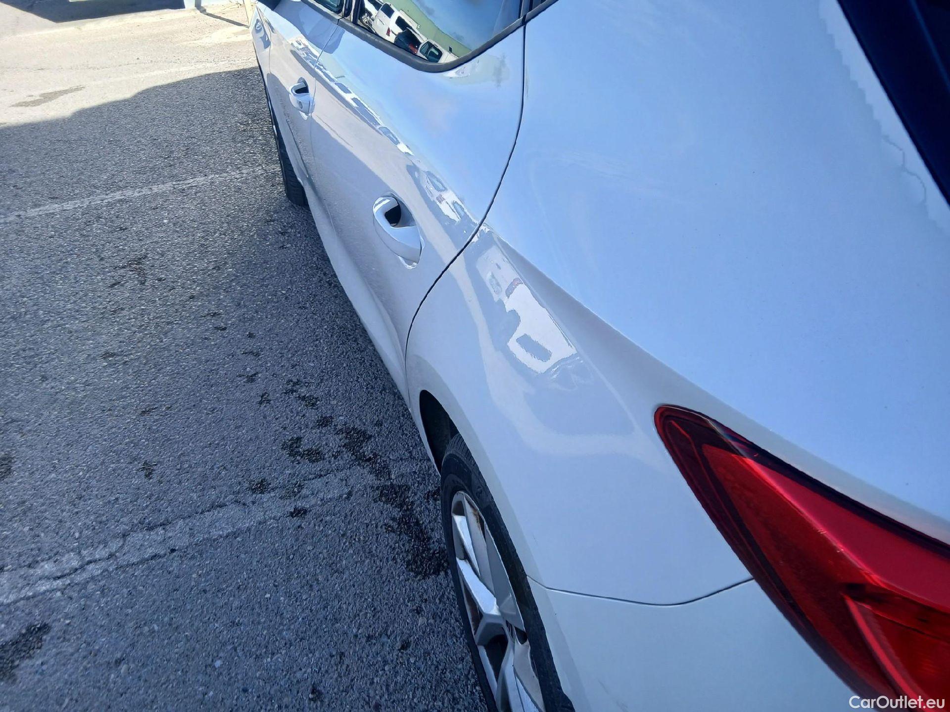  Seat  Leon SEAT Nuevo León / 2020 / 5P / berlina con portón 2.0 TDI 85kW S&S Style Go(SP) #10