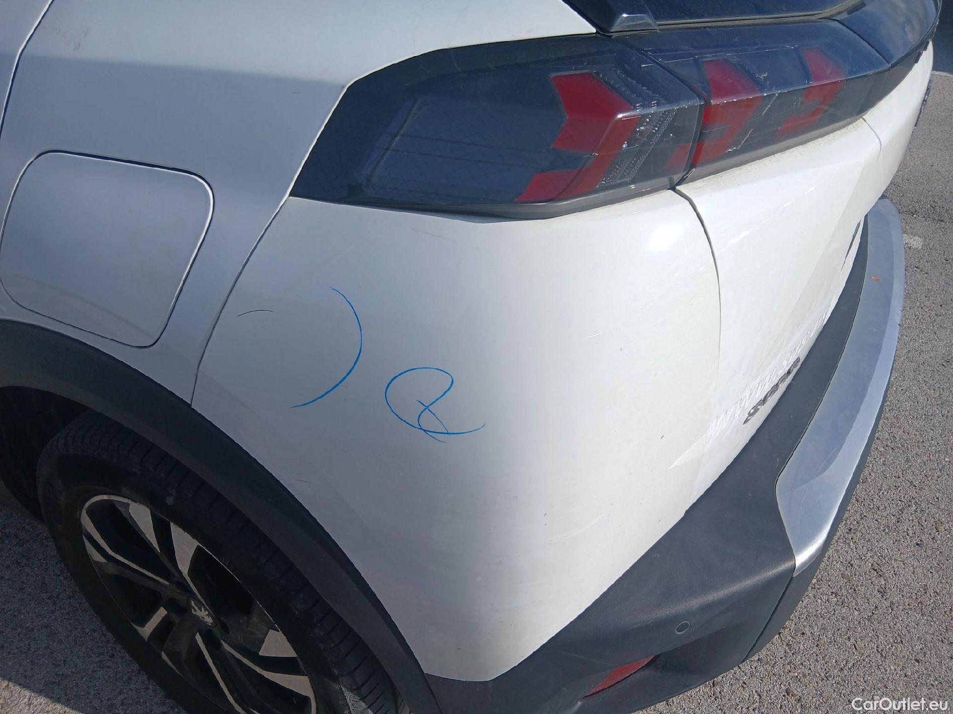  Peugeot  2008 PEUGEOT  / 2019 / 5P / todoterreno Allure BlueHDI 81kW (110CV) #29