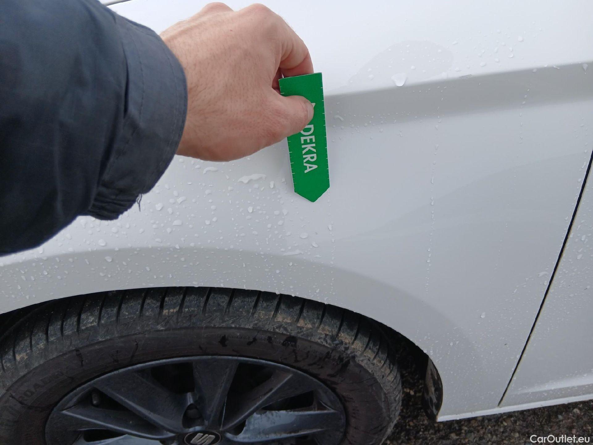  Seat  Leon SEAT León / 2016 / 5P / berlina con portón 1.6 TDI 85kW S&S Style Visio Ed Nav #8