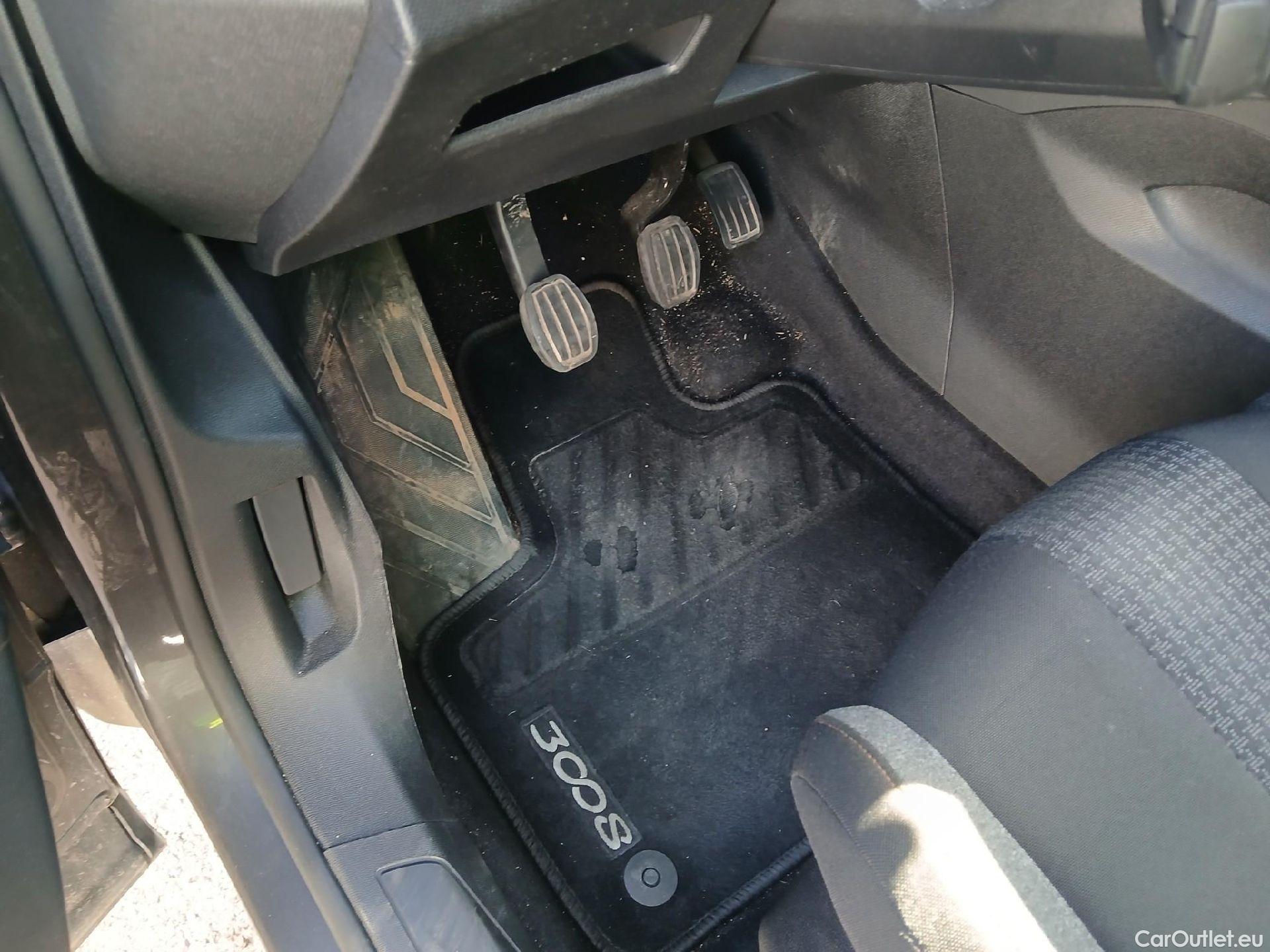  Peugeot  3008 PEUGEOT  / 2020 / 5P / todoterreno 1.5 BlueHDi 96kW (130CV) S&S Active Pack (AC3) #5