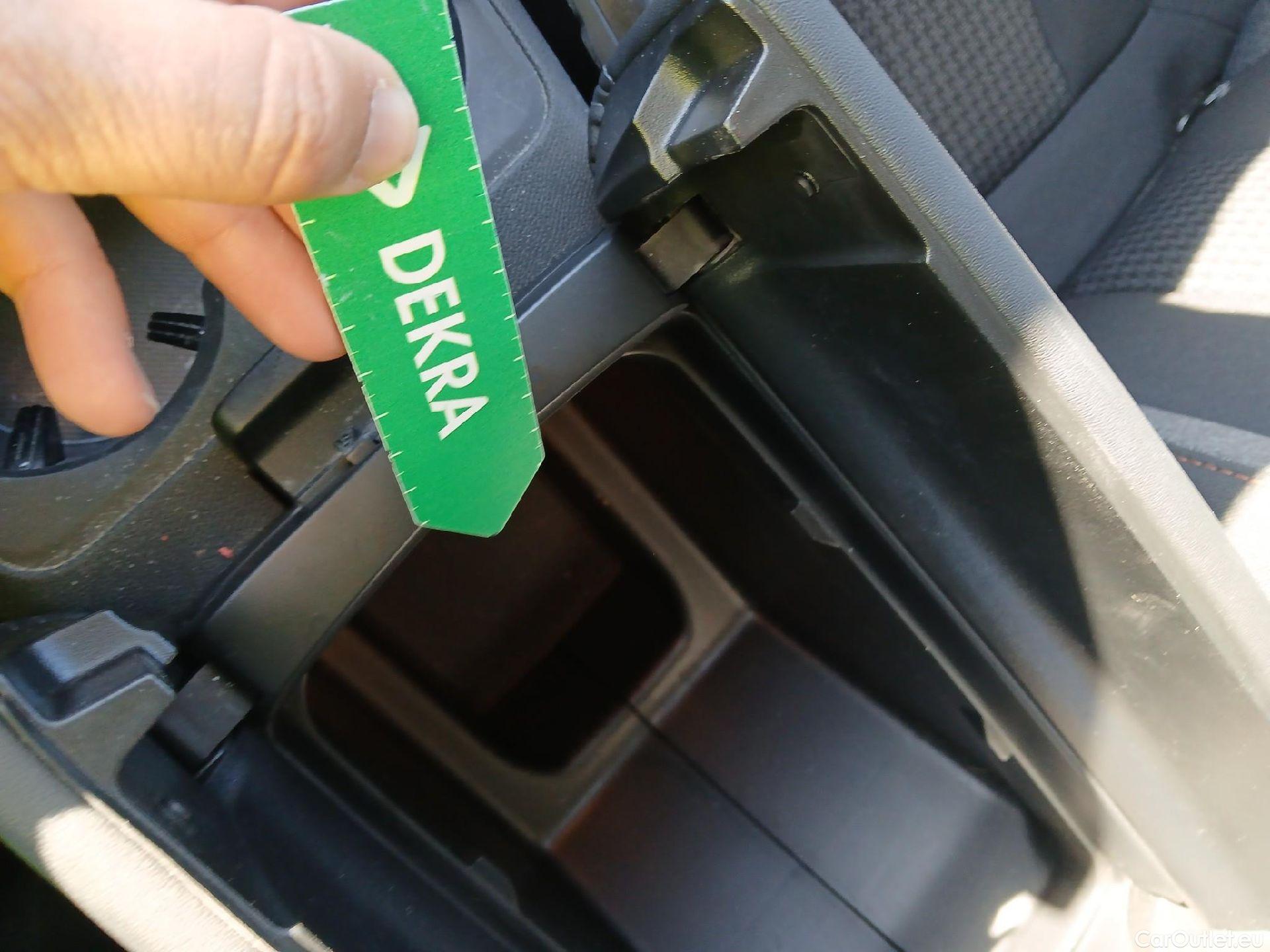  Peugeot  3008 PEUGEOT  / 2020 / 5P / todoterreno 1.5 BlueHDi 96kW (130CV) S&S Active Pack (AC3) #1