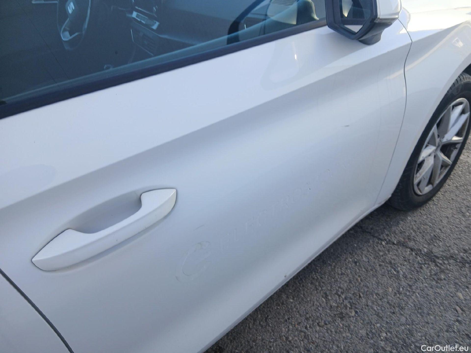  Seat  Leon SEAT Nuevo León / 2020 / 5P / berlina con portón 2.0 TDI 85kW S&S Style Go(SP) #17