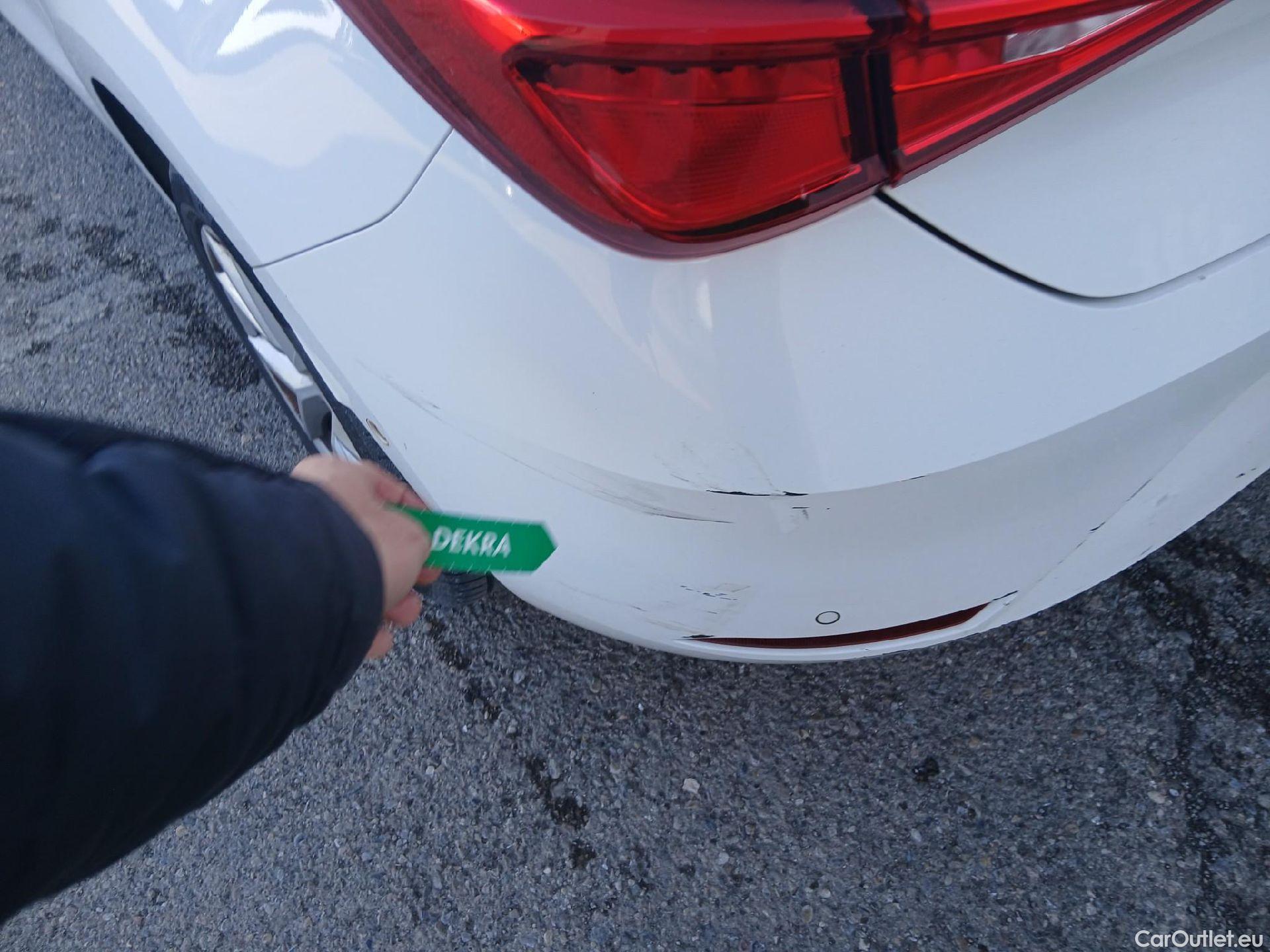  Seat  Leon SEAT Nuevo León / 2020 / 5P / berlina con portón 2.0 TDI 85kW S&S Style Go(SP) #12