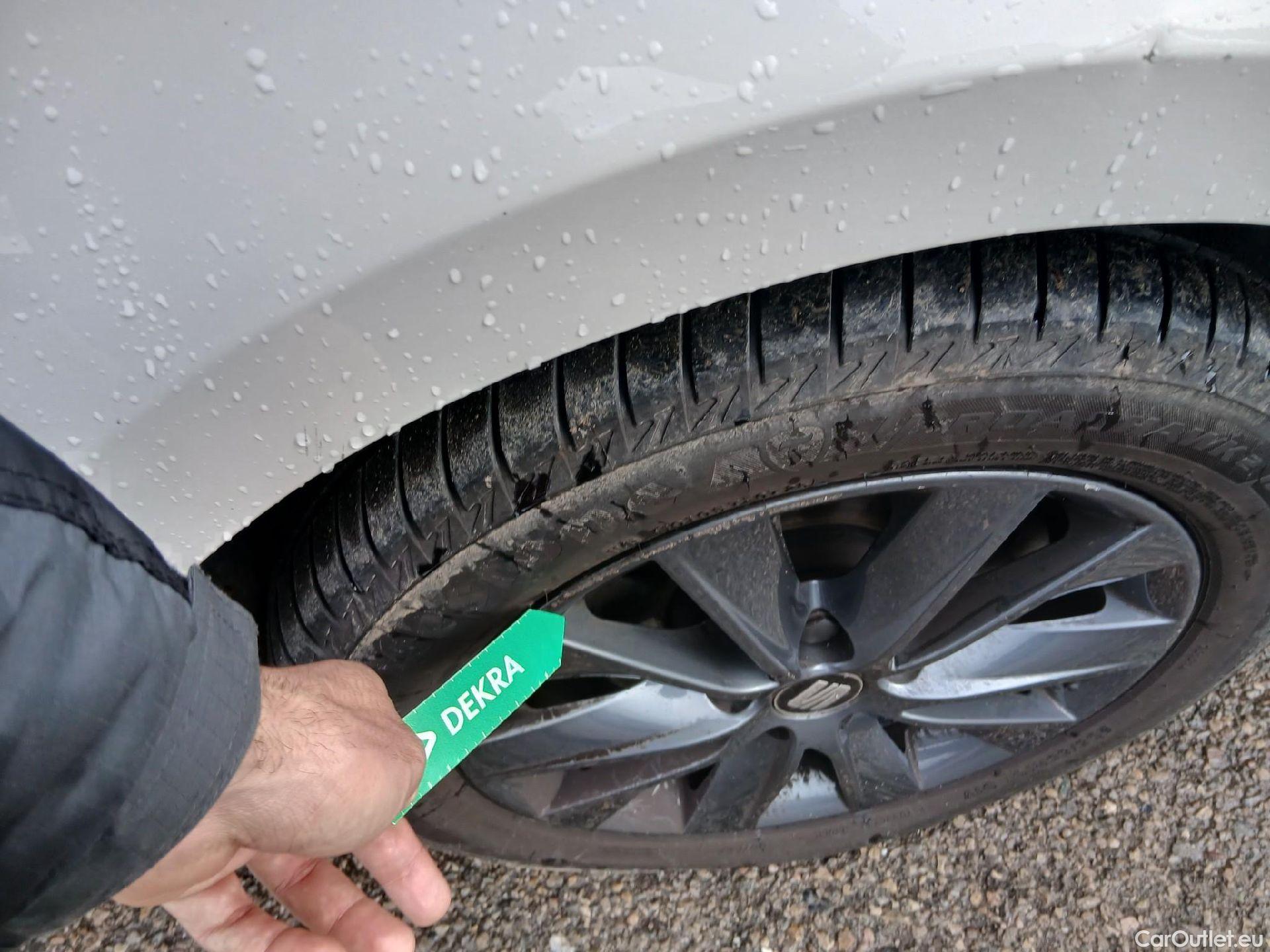  Seat  Leon SEAT León / 2016 / 5P / berlina con portón 1.6 TDI 85kW S&S Style Visio Ed Nav #30