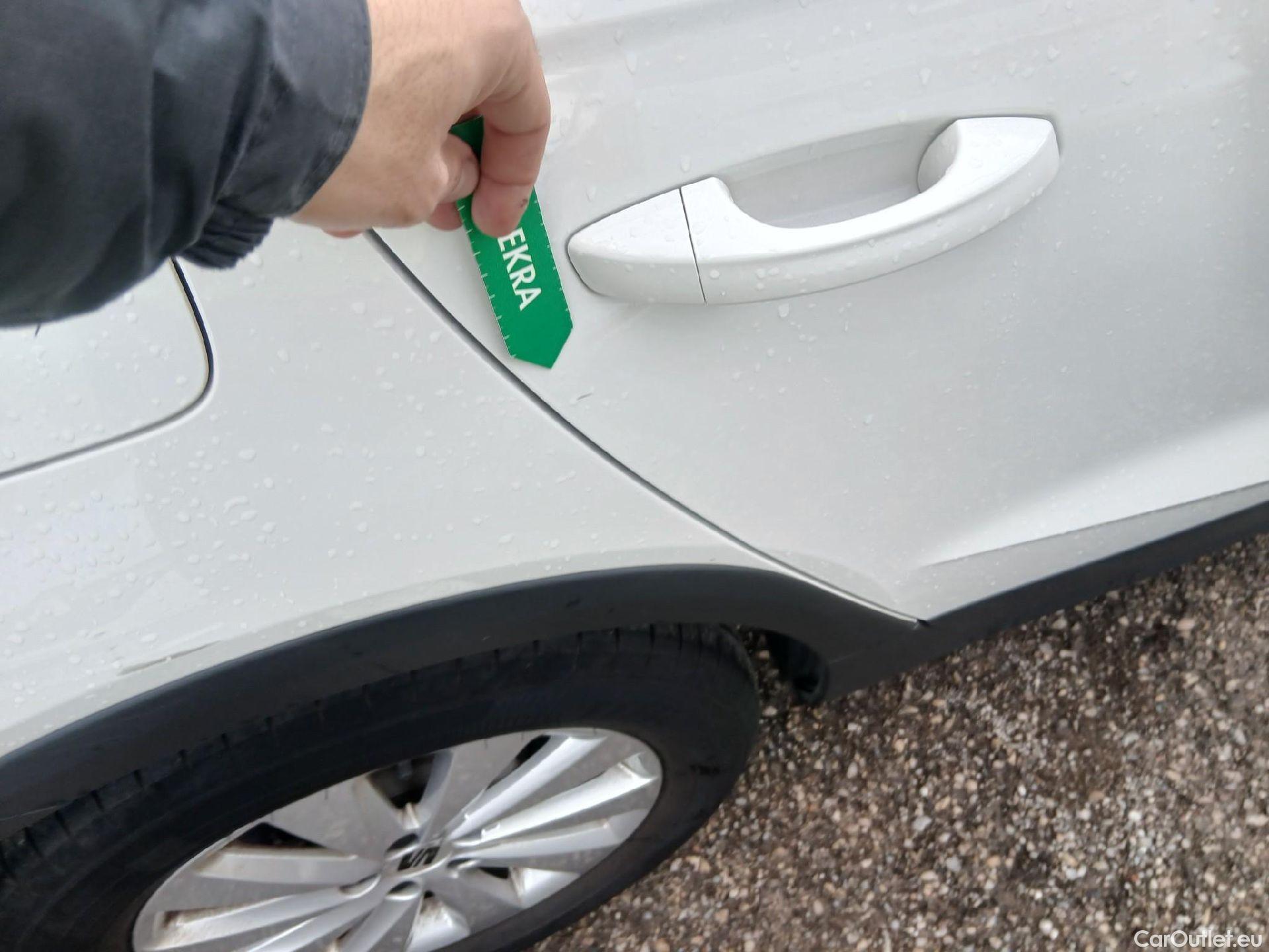  Seat  Arona  Style Special Edition 1.0 TSI 115CV MT6 6E #8