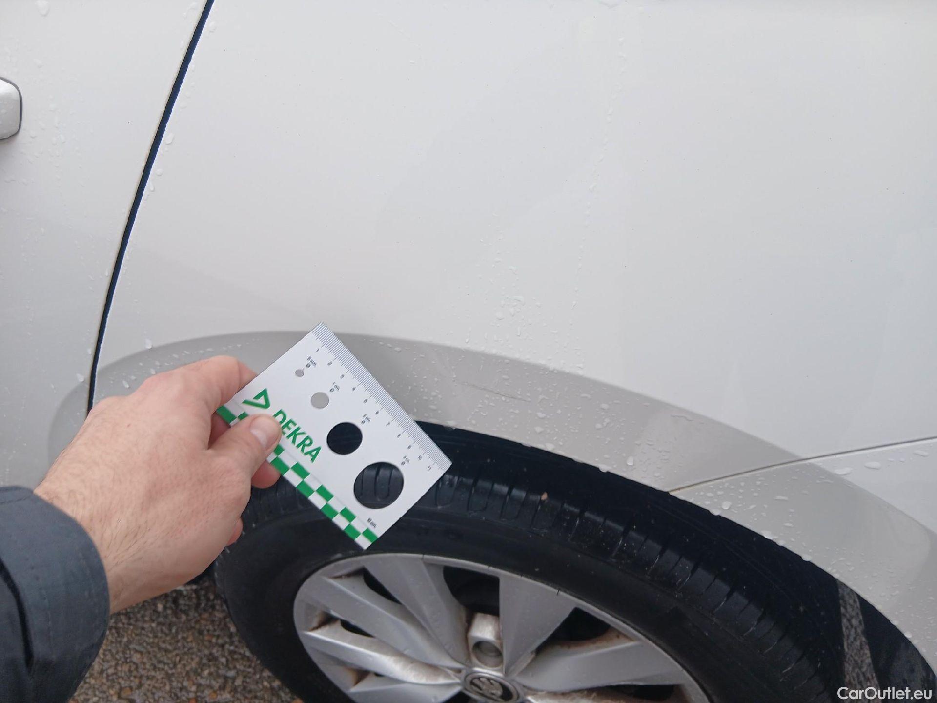  Skoda  KAMIQ SKODA  1.0 TSI 81kW (110CV) DSG Ambition (CX) #9