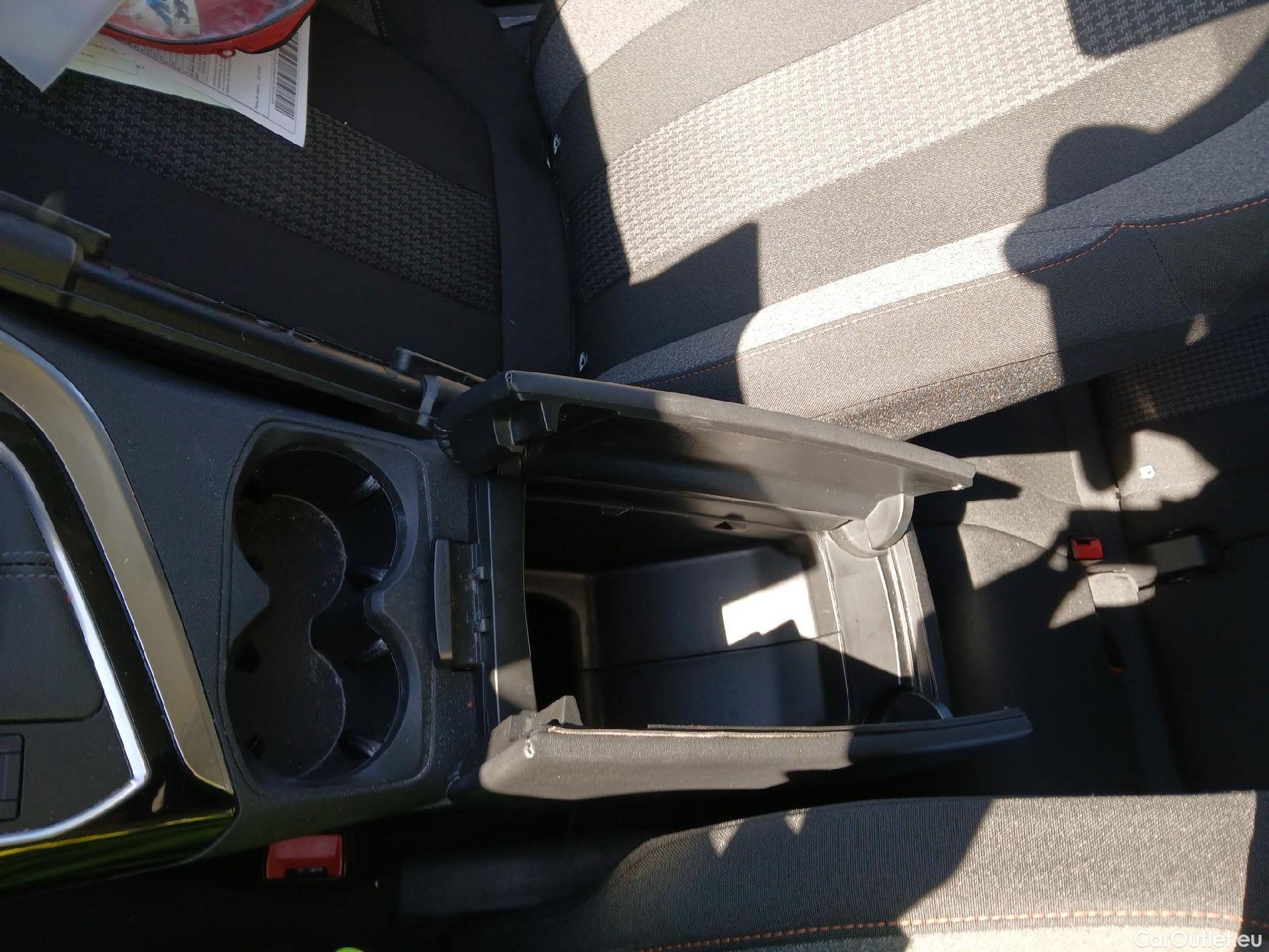  Peugeot  3008 PEUGEOT  / 2020 / 5P / todoterreno 1.5 BlueHDi 96kW (130CV) S&S Active Pack (AC3) #2