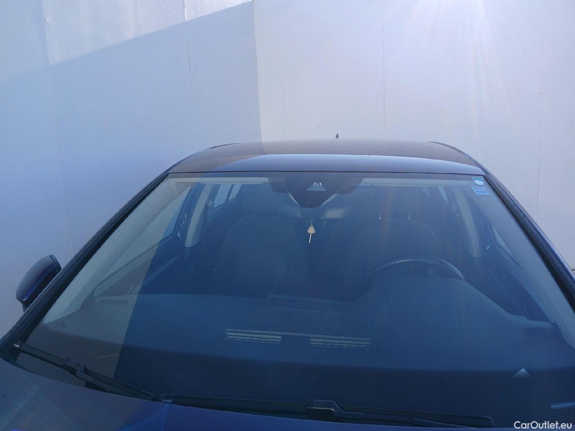  Volkswagen  Golf  VOLKSWAGEN / 2020 / 5P / berlina con portón 2.0 TDI 85kW (115CV) #12