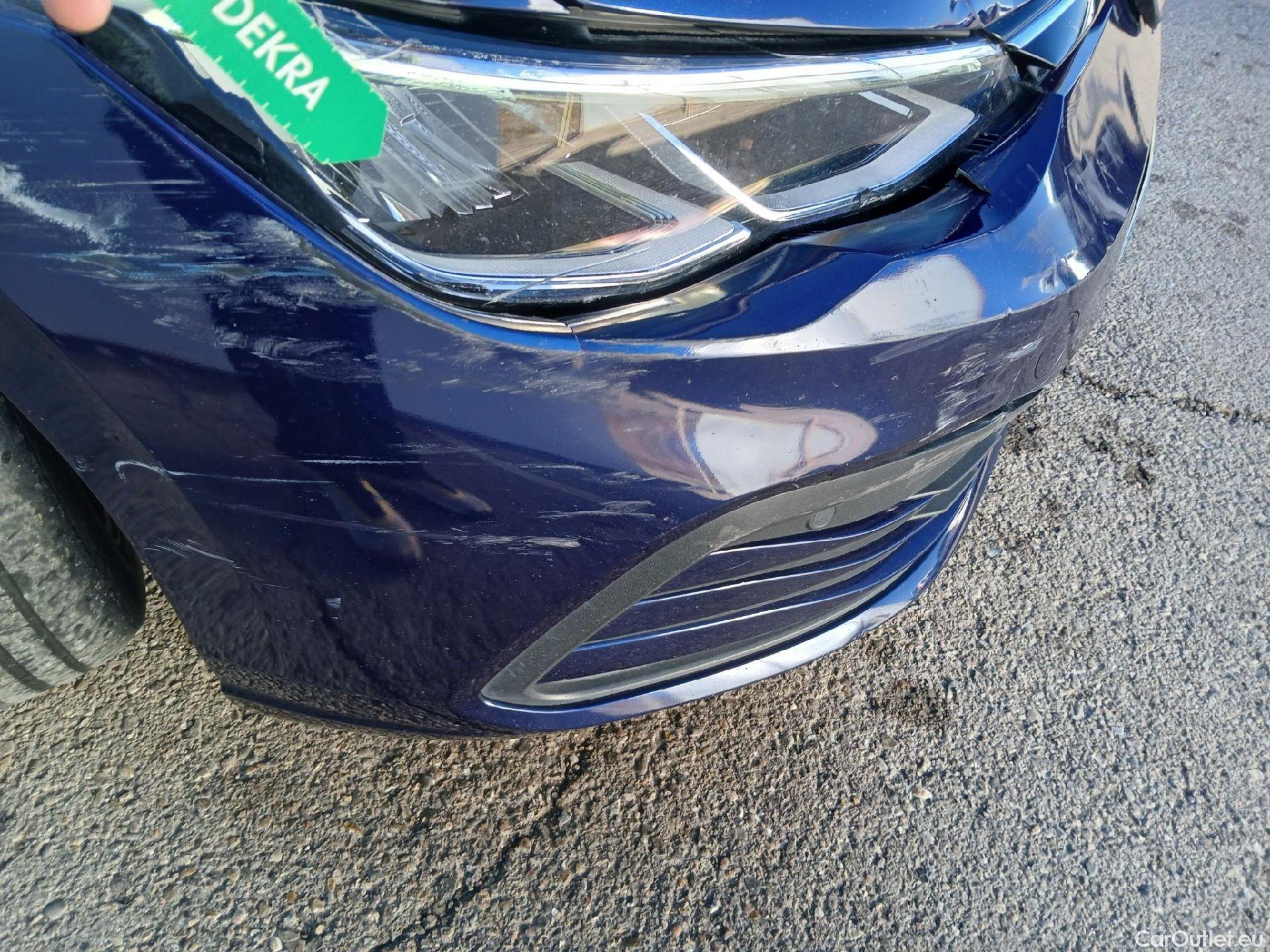  Volkswagen  Golf  VOLKSWAGEN / 2020 / 5P / berlina con portón 2.0 TDI 85kW (115CV) #19