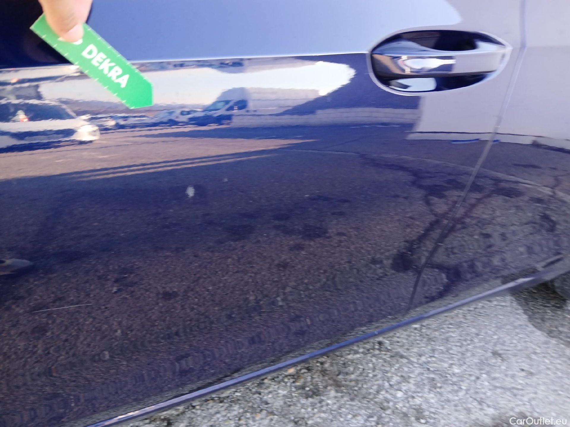  Volkswagen  Golf  VOLKSWAGEN / 2020 / 5P / berlina con portón 2.0 TDI 85kW (115CV) #37