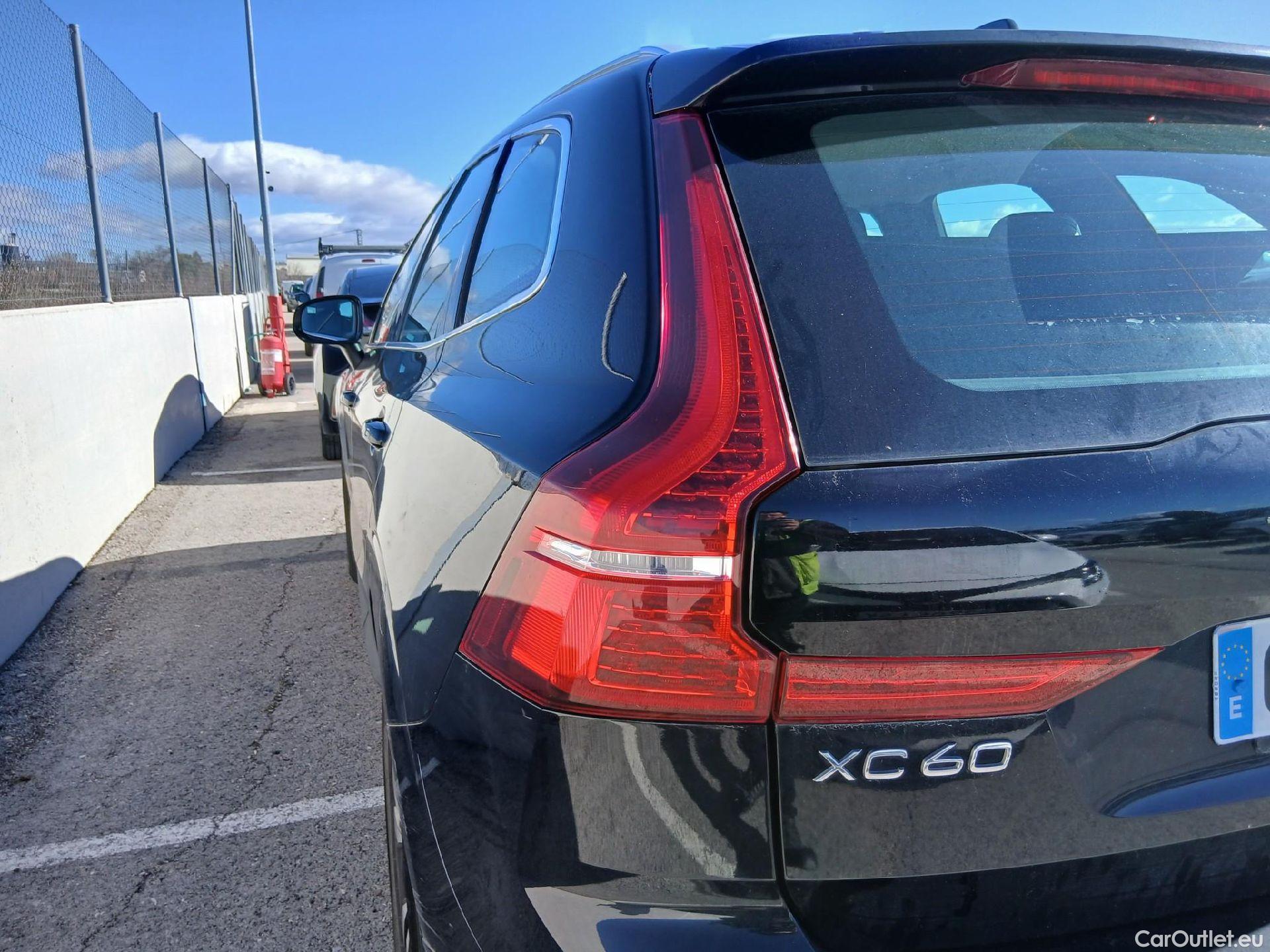  Volvo  XC60 VOLVO  / 2017 / 5P / todoterreno 2.0 B4 D Momentum Pro Auto #37