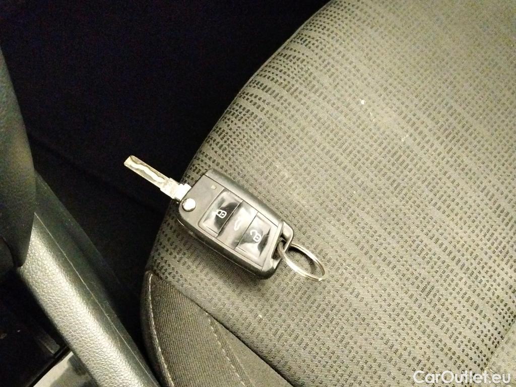  Skoda  Octavia SKODA  / 2016 / 5P / familiar Combi 2.0 TDI CR 110KW (150CV) Style #2