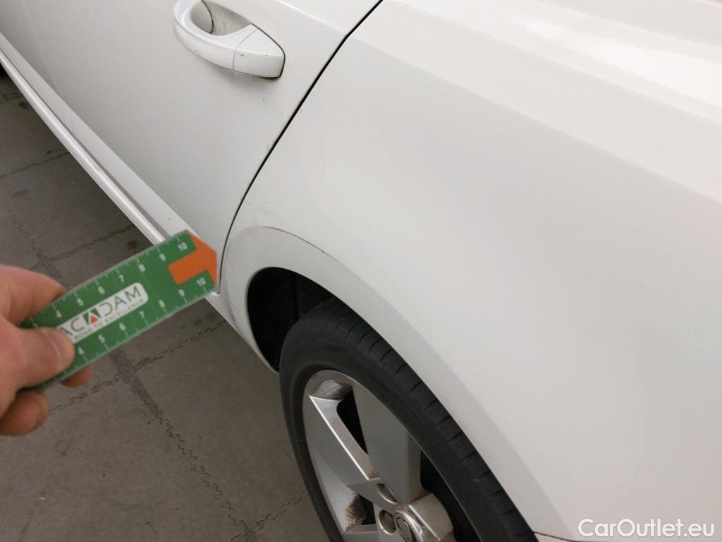  Skoda  Octavia SKODA  / 2016 / 5P / familiar Combi 2.0 TDI CR 110KW (150CV) Style #4