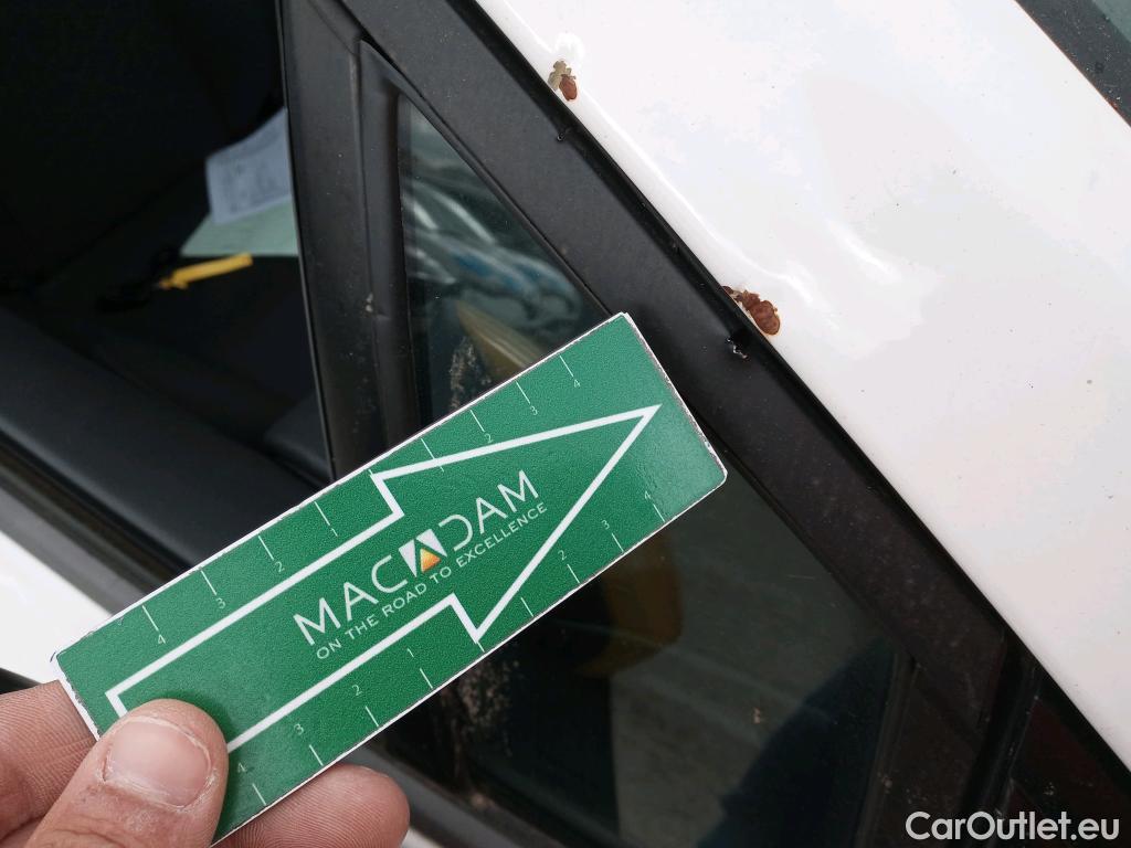  Toyota  Corolla TOYOTA  / 2019 / 5P / berlina con portón 1.8 125H BUSINESS PLUS E-CVT #30