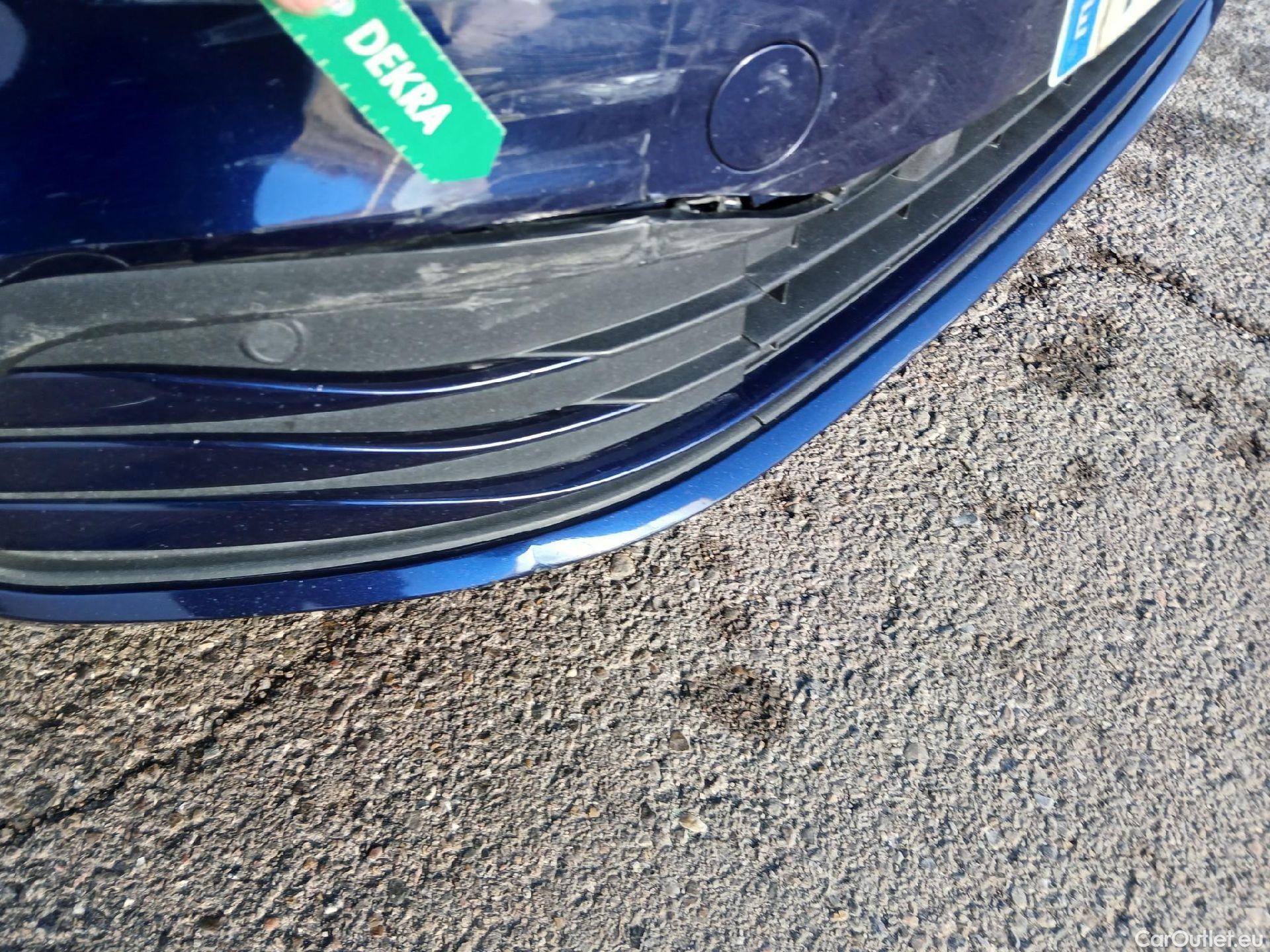  Volkswagen  Golf  VOLKSWAGEN / 2020 / 5P / berlina con portón 2.0 TDI 85kW (115CV) #22