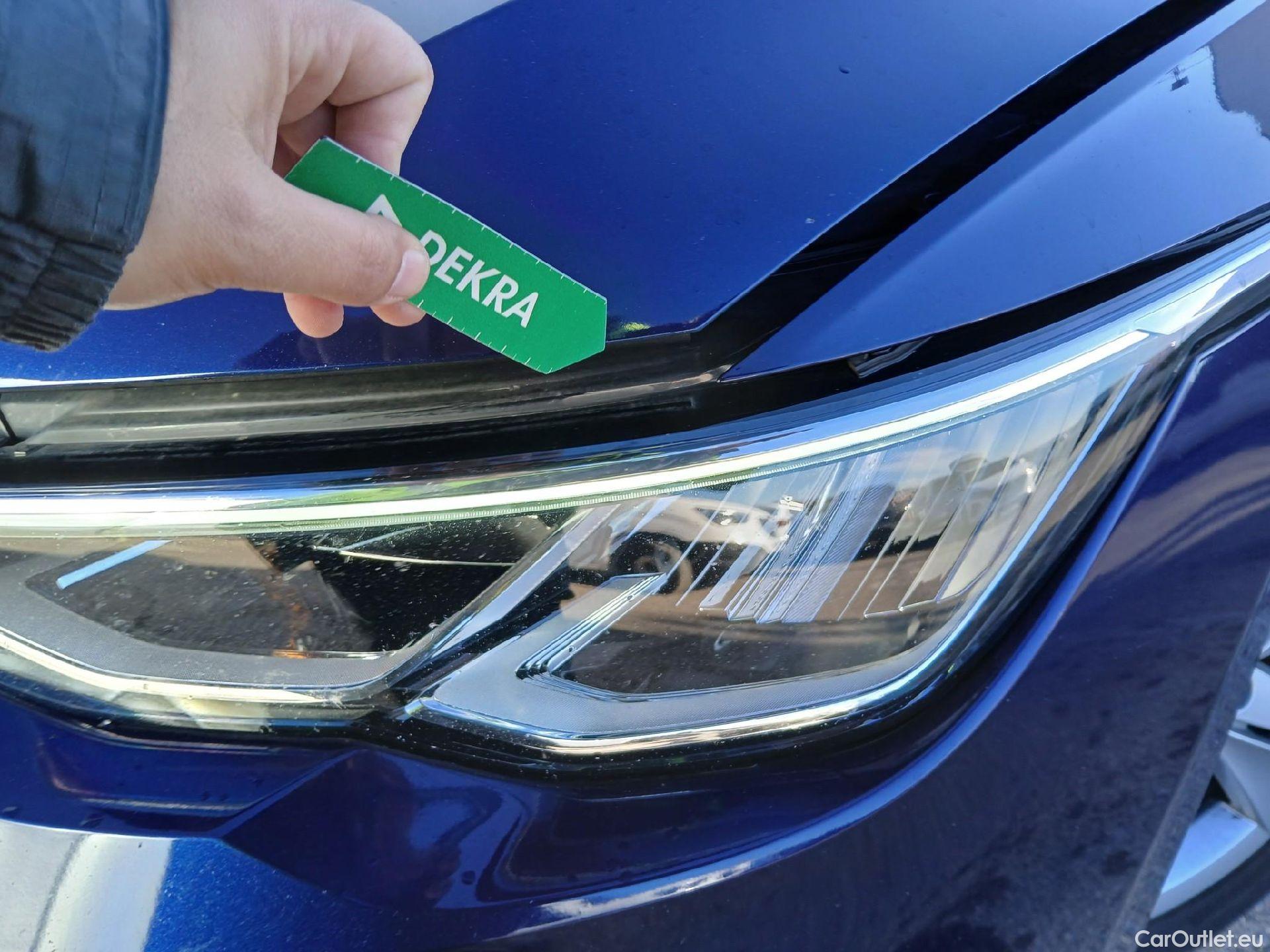  Volkswagen  Golf  VOLKSWAGEN / 2020 / 5P / berlina con portón 2.0 TDI 85kW (115CV) #25