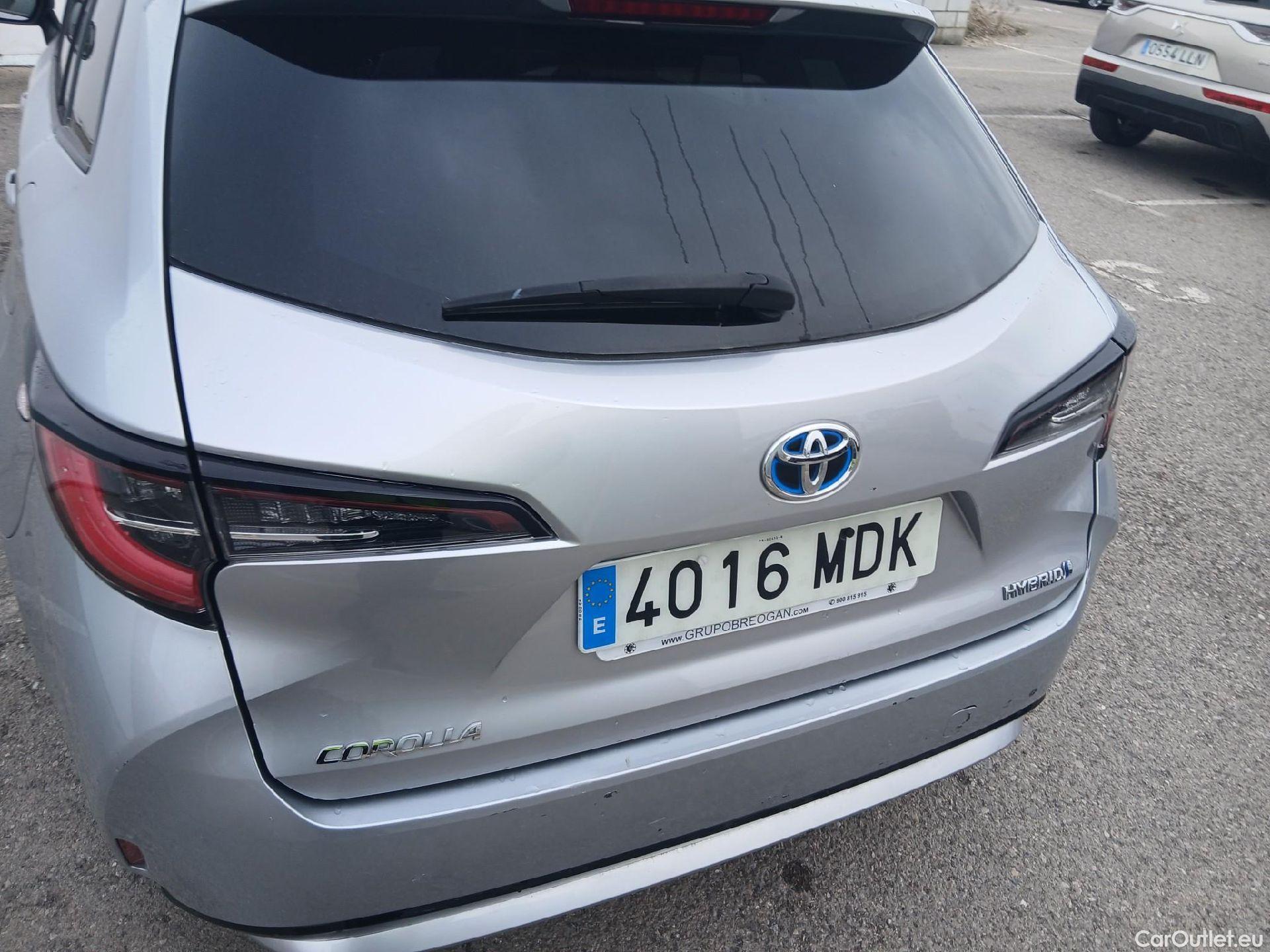  Toyota  Corolla TOYOTA  / 2019 / 5P / familiar 1.8 125H ACTIVE TECH E-CVT TOU SPORT #14