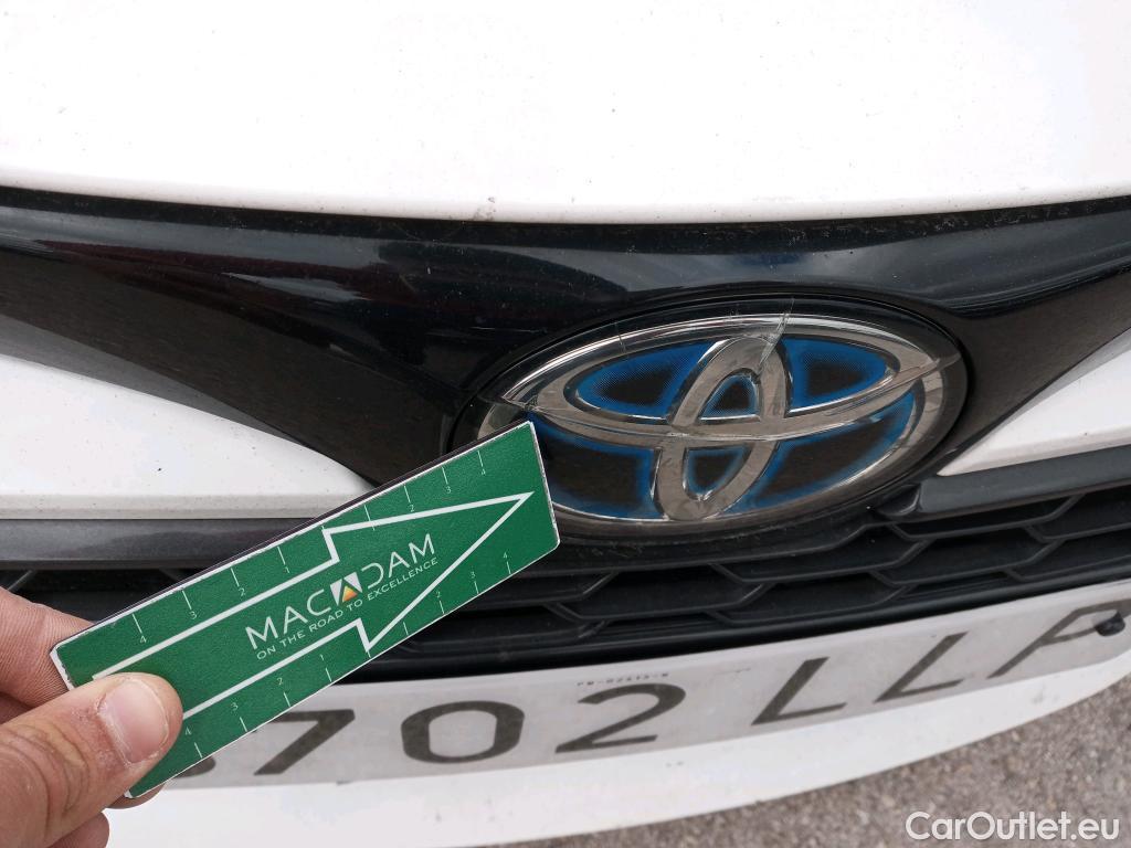  Toyota  Corolla TOYOTA  / 2019 / 5P / berlina con portón 1.8 125H BUSINESS PLUS E-CVT #2