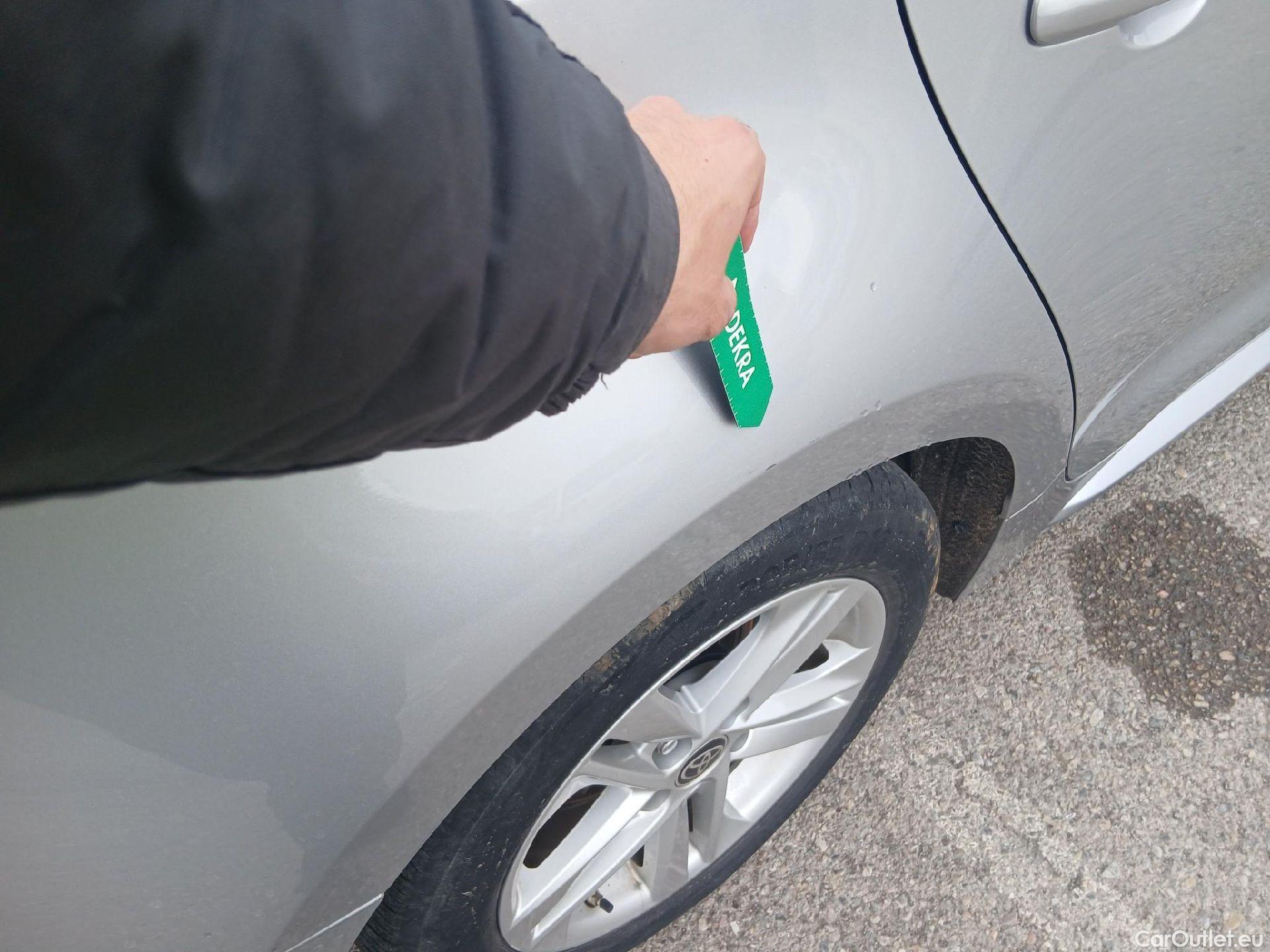  Toyota  Corolla TOYOTA  / 2019 / 5P / familiar 1.8 125H ACTIVE TECH E-CVT TOU SPORT #15