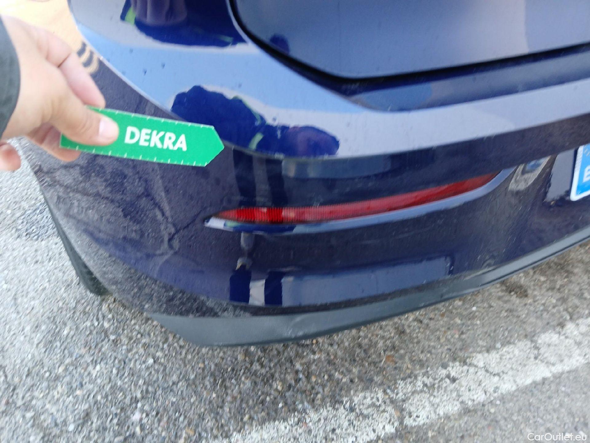  Volkswagen  Golf  VOLKSWAGEN / 2020 / 5P / berlina con portón 2.0 TDI 85kW (115CV) #47