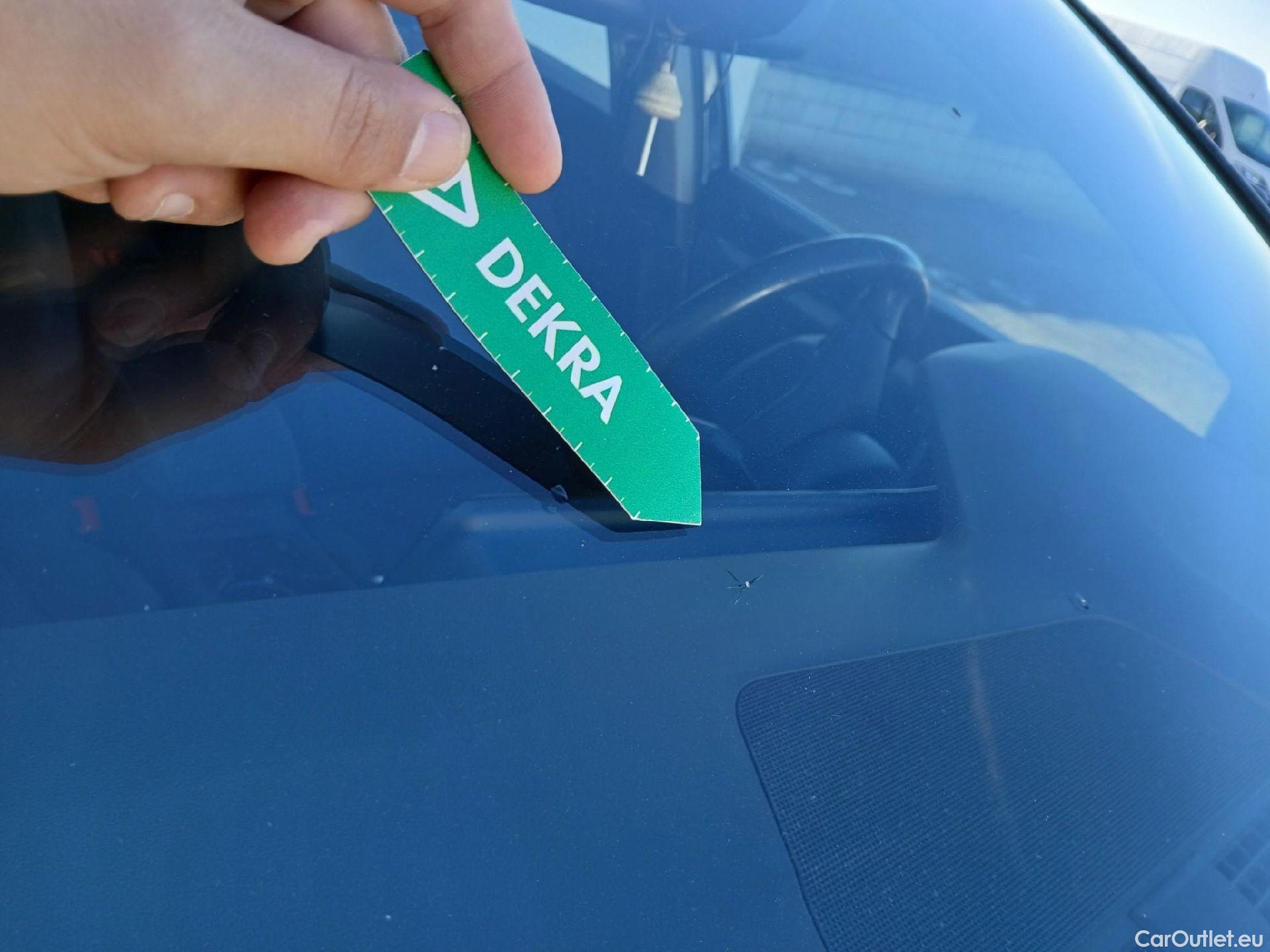  Volkswagen  Golf  VOLKSWAGEN / 2020 / 5P / berlina con portón 2.0 TDI 85kW (115CV) #14