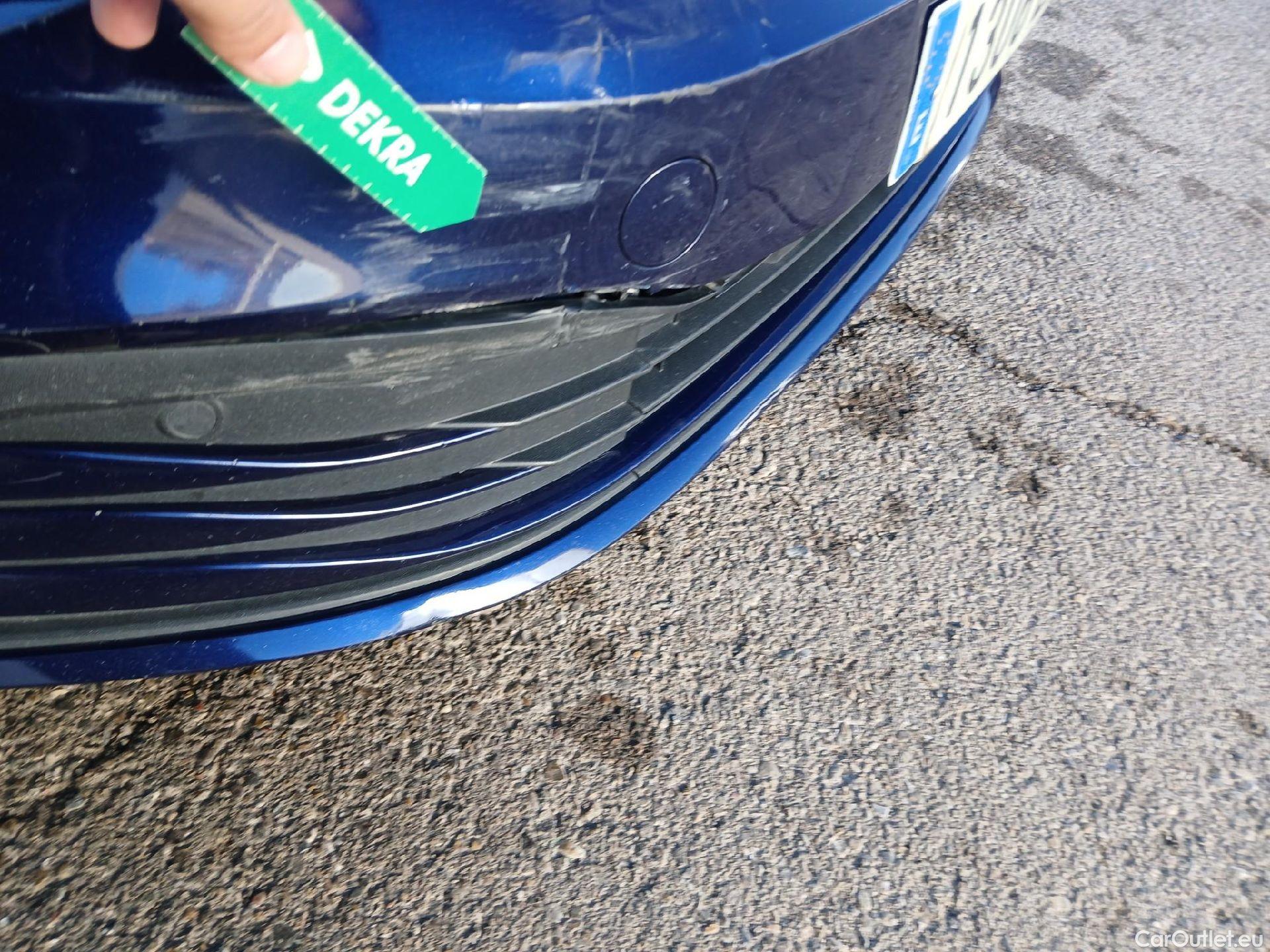  Volkswagen  Golf  VOLKSWAGEN / 2020 / 5P / berlina con portón 2.0 TDI 85kW (115CV) #21