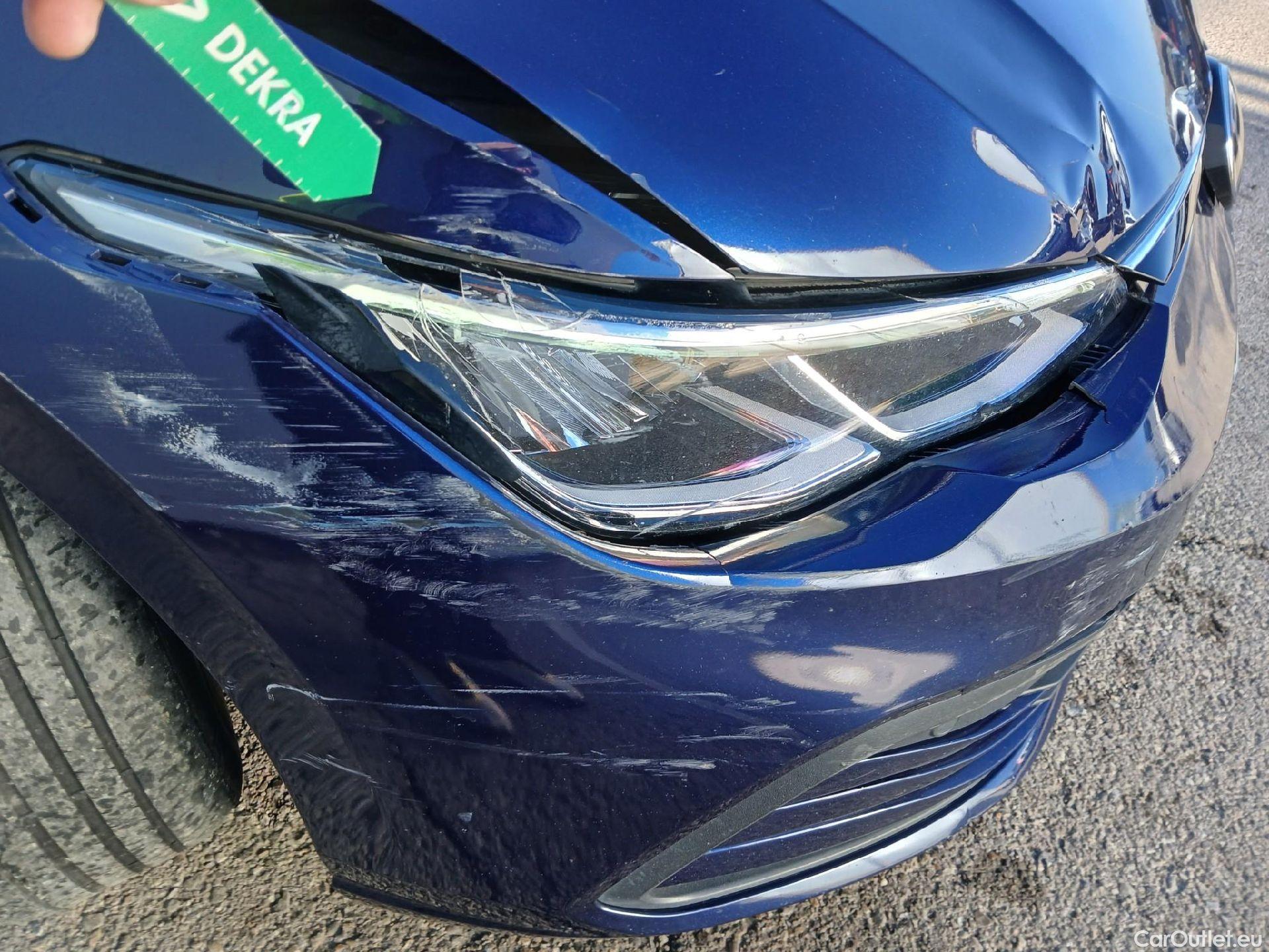  Volkswagen  Golf  VOLKSWAGEN / 2020 / 5P / berlina con portón 2.0 TDI 85kW (115CV) #18