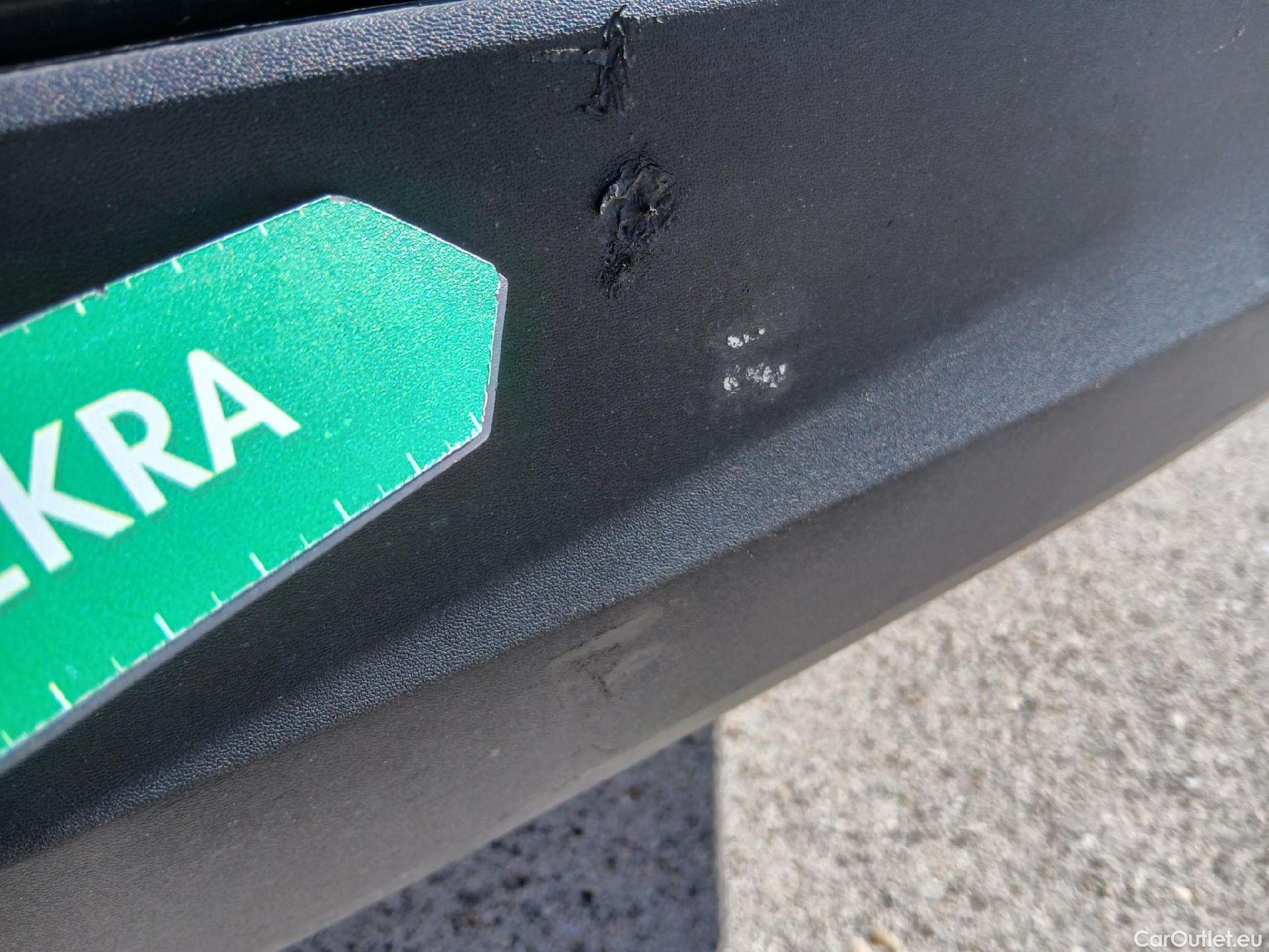  Volvo  XC60 VOLVO  / 2017 / 5P / todoterreno 2.0 B4 D Momentum Pro Auto #34