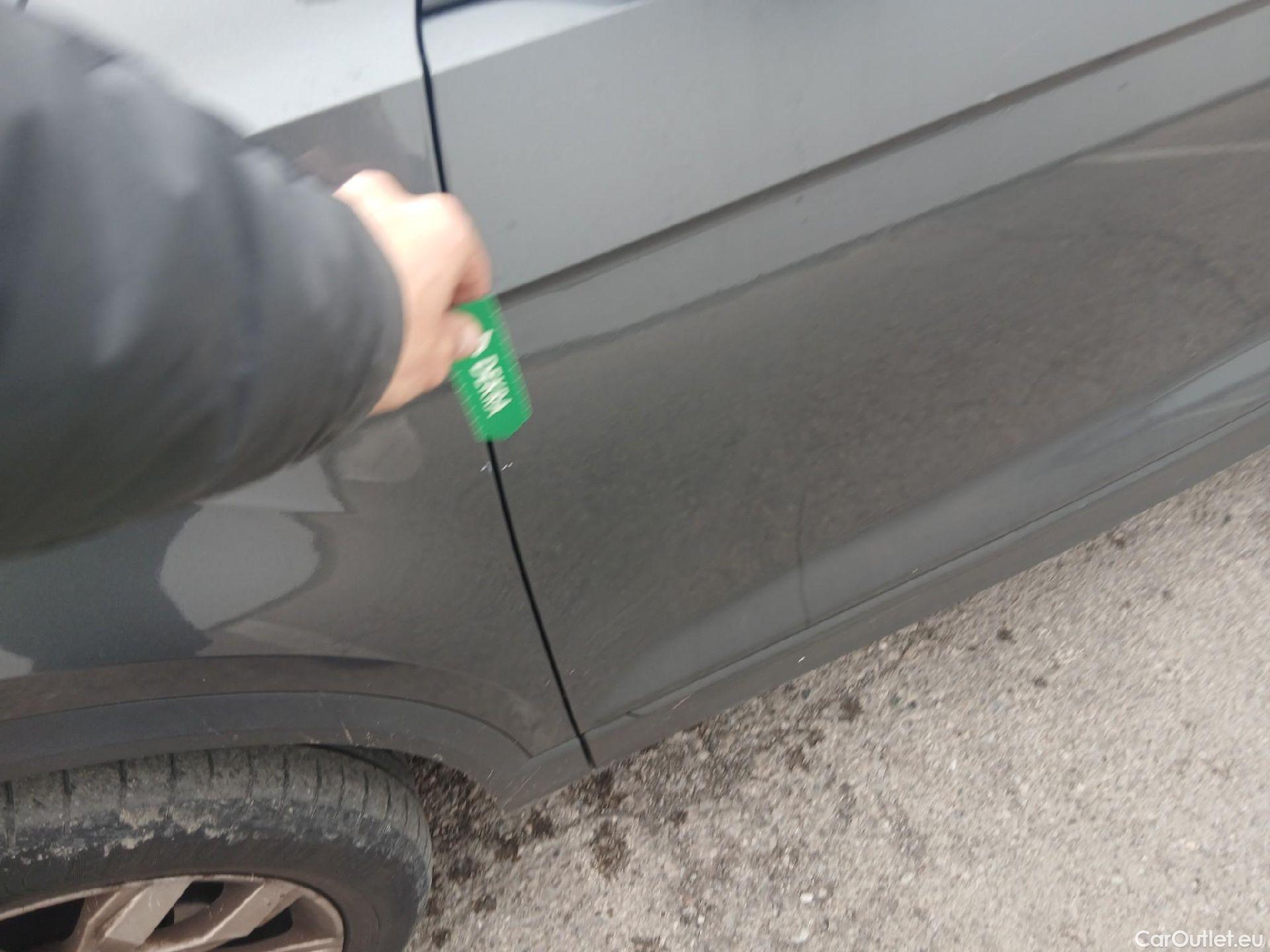  Volkswagen  T-ROC VOLKSWAGEN  / 2017 / 5P / todoterreno Advance 2.0 TDI 110kW (150CV) DSG (AC2) #5