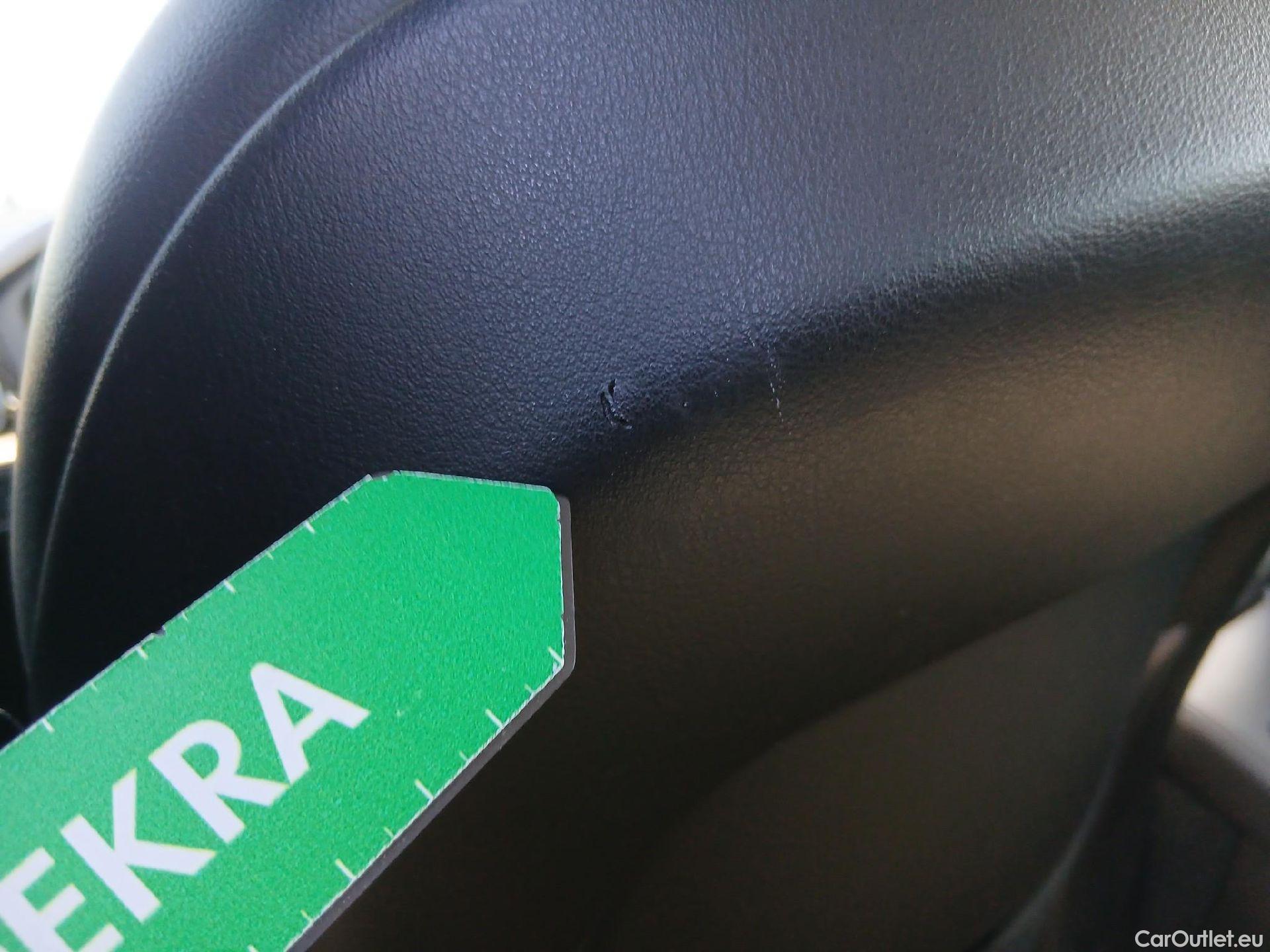  Volvo  XC60 VOLVO  / 2017 / 5P / todoterreno 2.0 B4 D Momentum Pro Auto #23