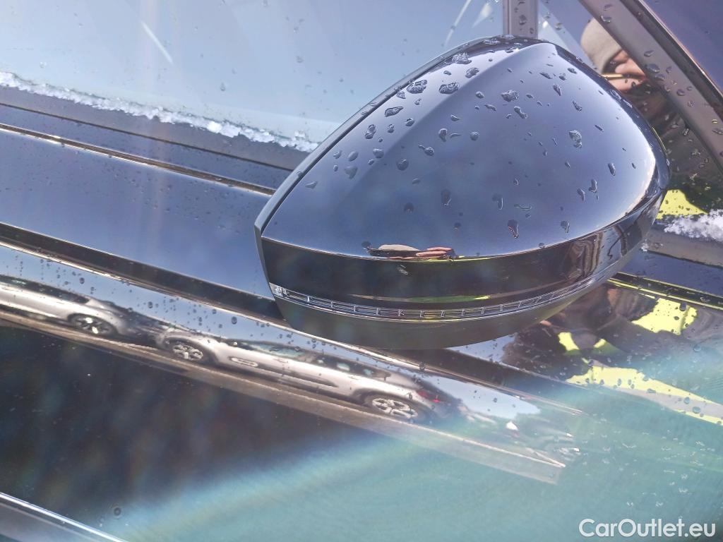  Volkswagen  Tiguan VOLKSWAGEN  / 2020 / 5P / todoterreno Life 1.4 TSI eHybrid 180kW (245CV) DSG #21