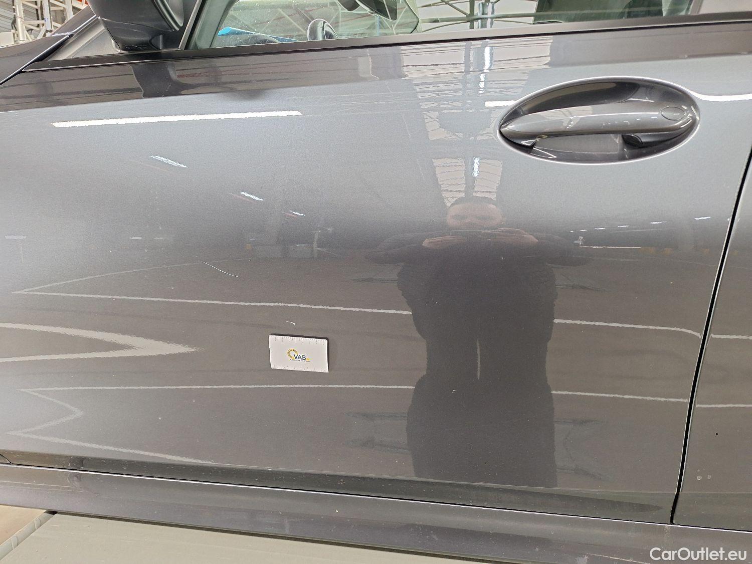  Bmw  Serie 3 BMW, 3-serie Touring '18, BMW 3 Reeks Touring 320dA (120 kW) 5d #31