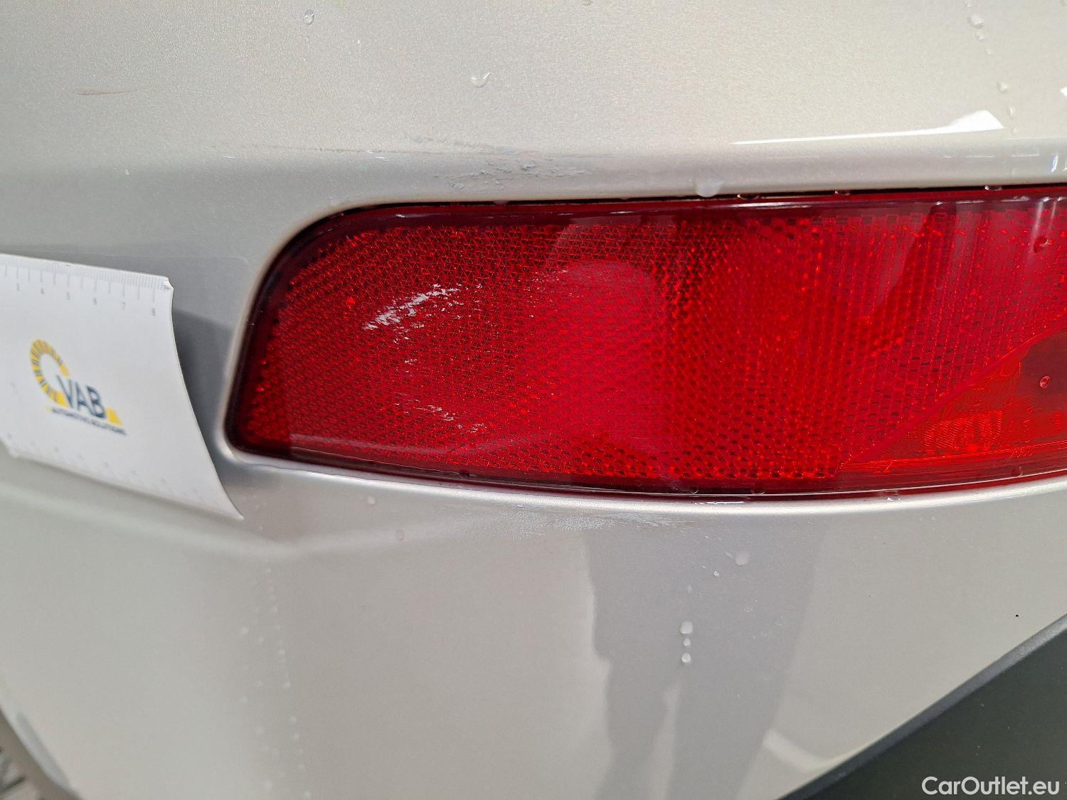  DS  DS7 DS,  CB '17, DS 7 Crossback E-Tense 4x4 PERFORMANCE Line 5d #28