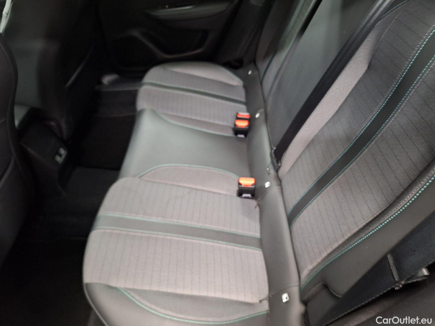  Peugeot  2008 Peugeot,  '19, Peugeot  1.5 BlueHDi 81kW S&S Allure 5d #27