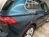  Volkswagen  Tiguan Volkswagen  2.0 TDI 110kW DSG Elegance 5d #23