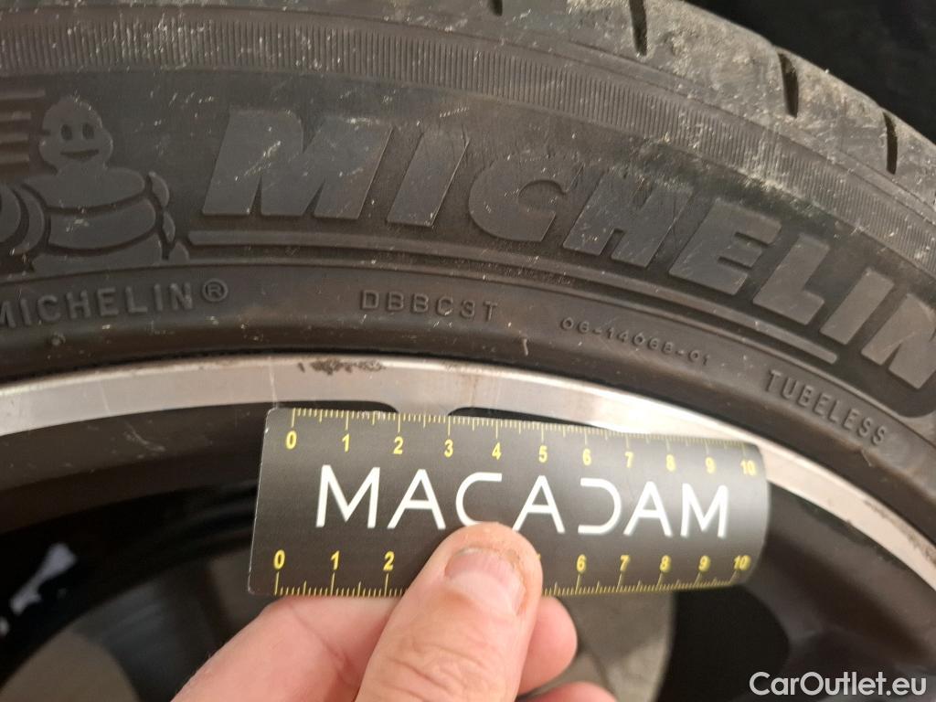  Mercedes  G-Klasee MERCEDES-BENZ GLC Coupe / 2019 / 5P / Coupé GLC 300 de Business Line 4Matic #13