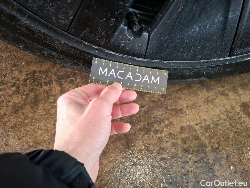  Tesla  Model Y TESLA  / 2020 / 5P / SUV Grande Autonomie Dual-Motor AWD #5