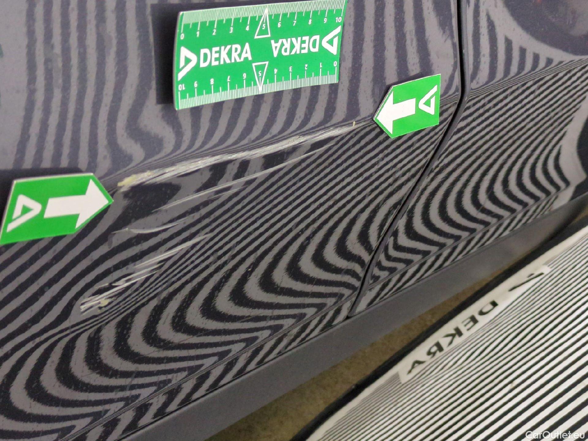  Tesla  Model Y TESLA  / 2020 / 5P / SUV Grand Autonomie Dual Motor AWD #31