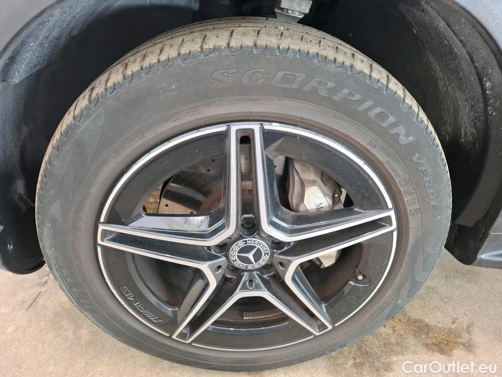  Mercedes  G-Klasee MERCEDES-BENZ GLC Coupe / 2019 / 5P / Coupé 2.0 GLC 300 E BUSINESS LINE 4MATIC #8