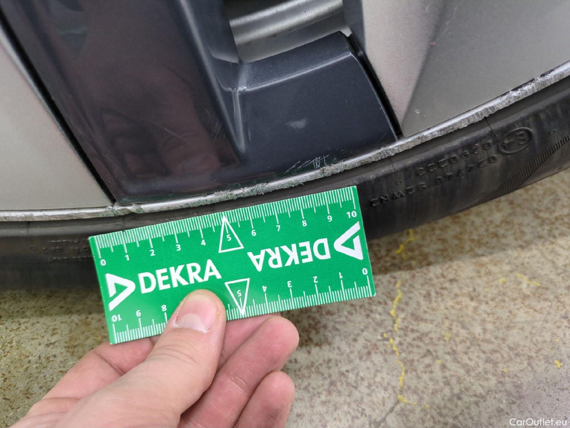  Tesla  Model Y TESLA  / 2020 / 5P / SUV Grand Autonomie Dual Motor AWD #15