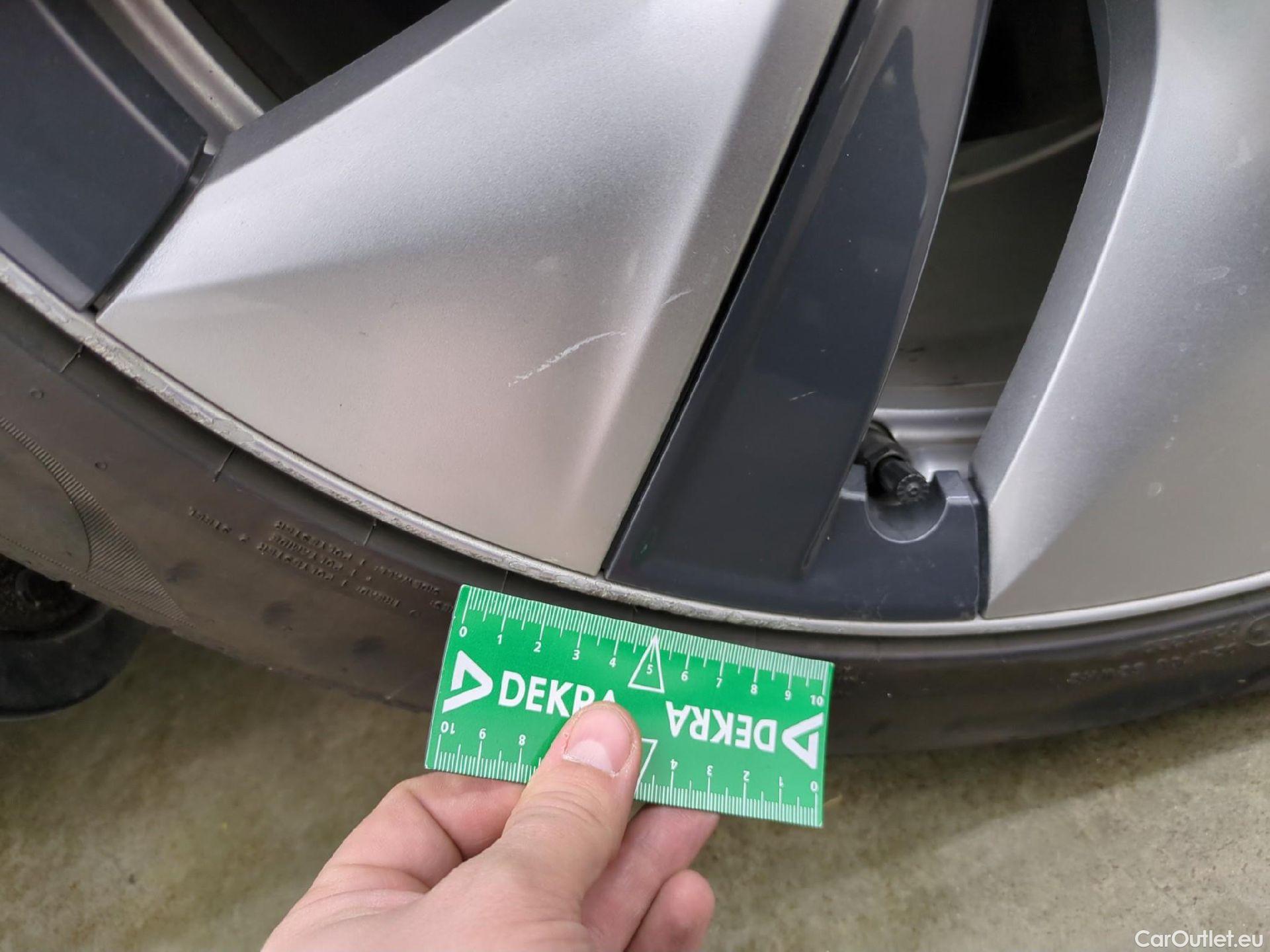  Tesla  Model Y TESLA  / 2020 / 5P / SUV Grand Autonomie Dual Motor AWD #19