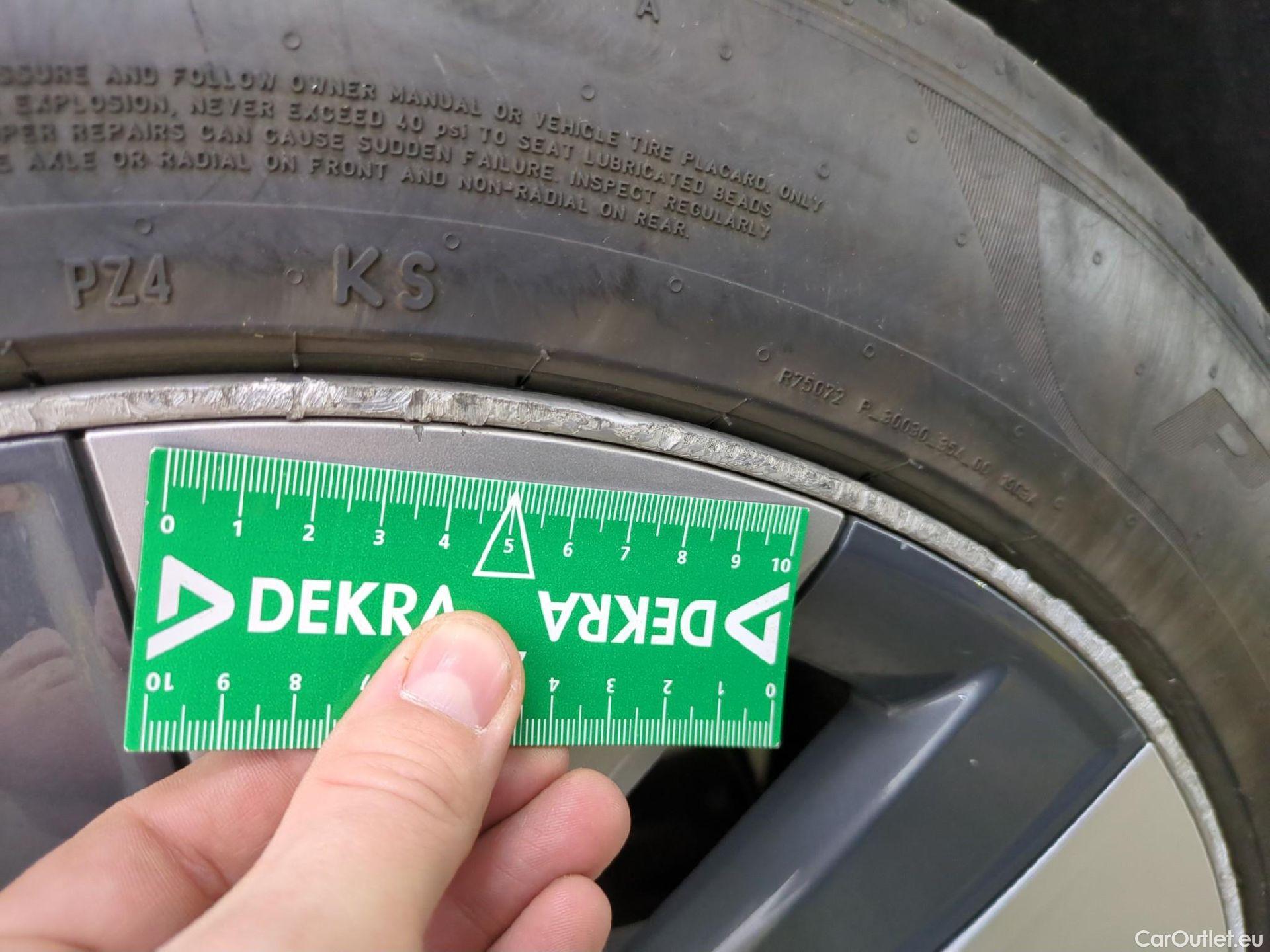  Tesla  Model Y TESLA  / 2020 / 5P / SUV Grand Autonomie Dual Motor AWD #6