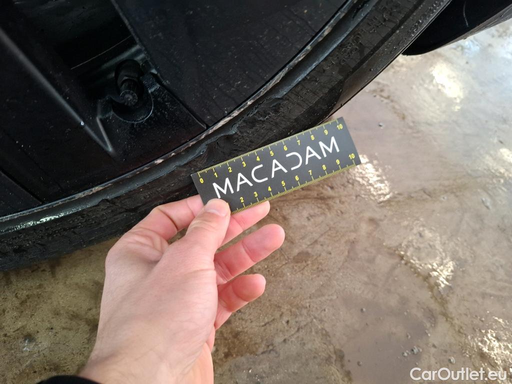  Tesla  Model Y TESLA  / 2020 / 5P / SUV Grande Autonomie Dual-Motor AWD #21