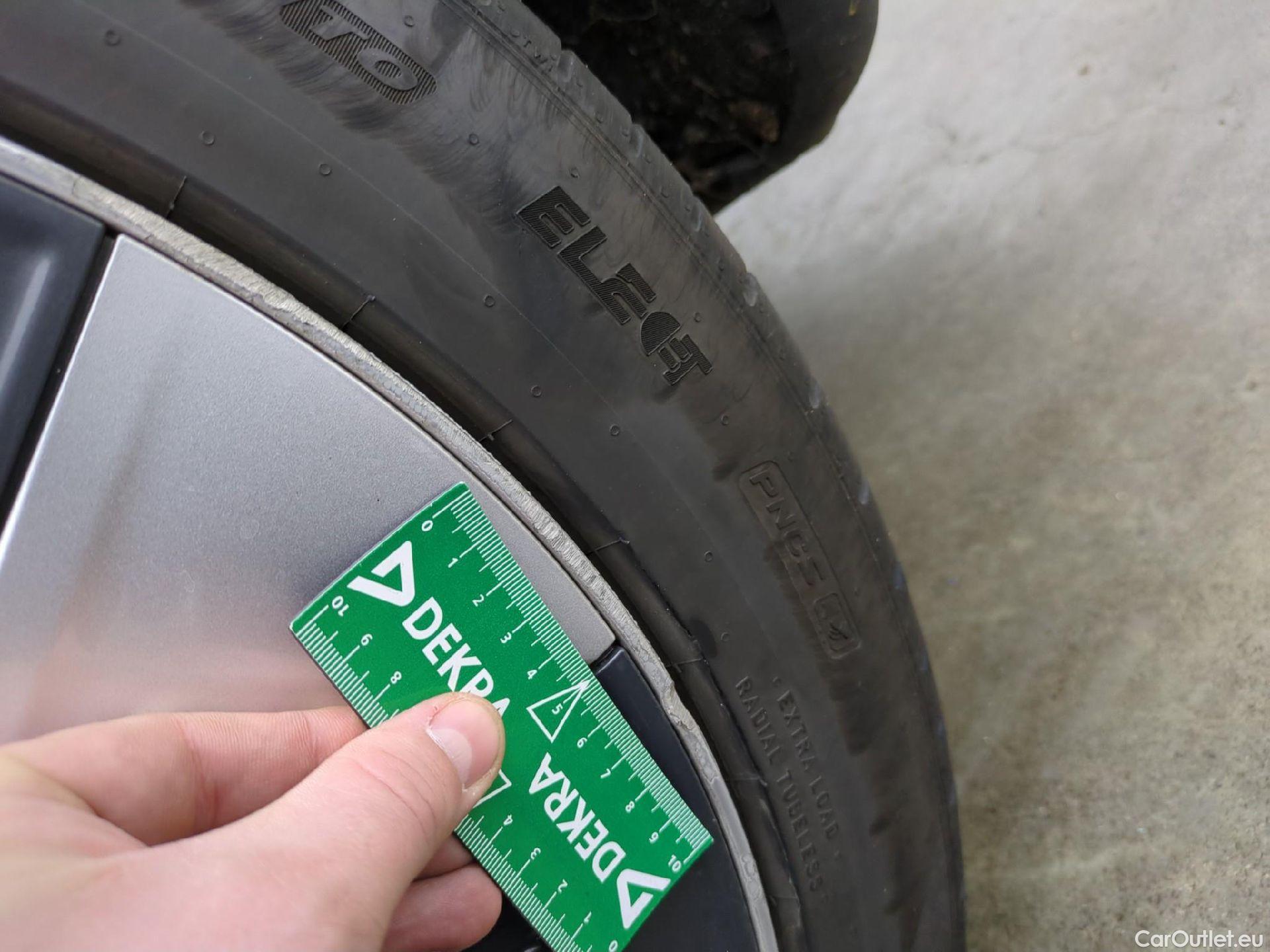  Tesla  Model Y TESLA  / 2020 / 5P / SUV Grand Autonomie Dual Motor AWD #20