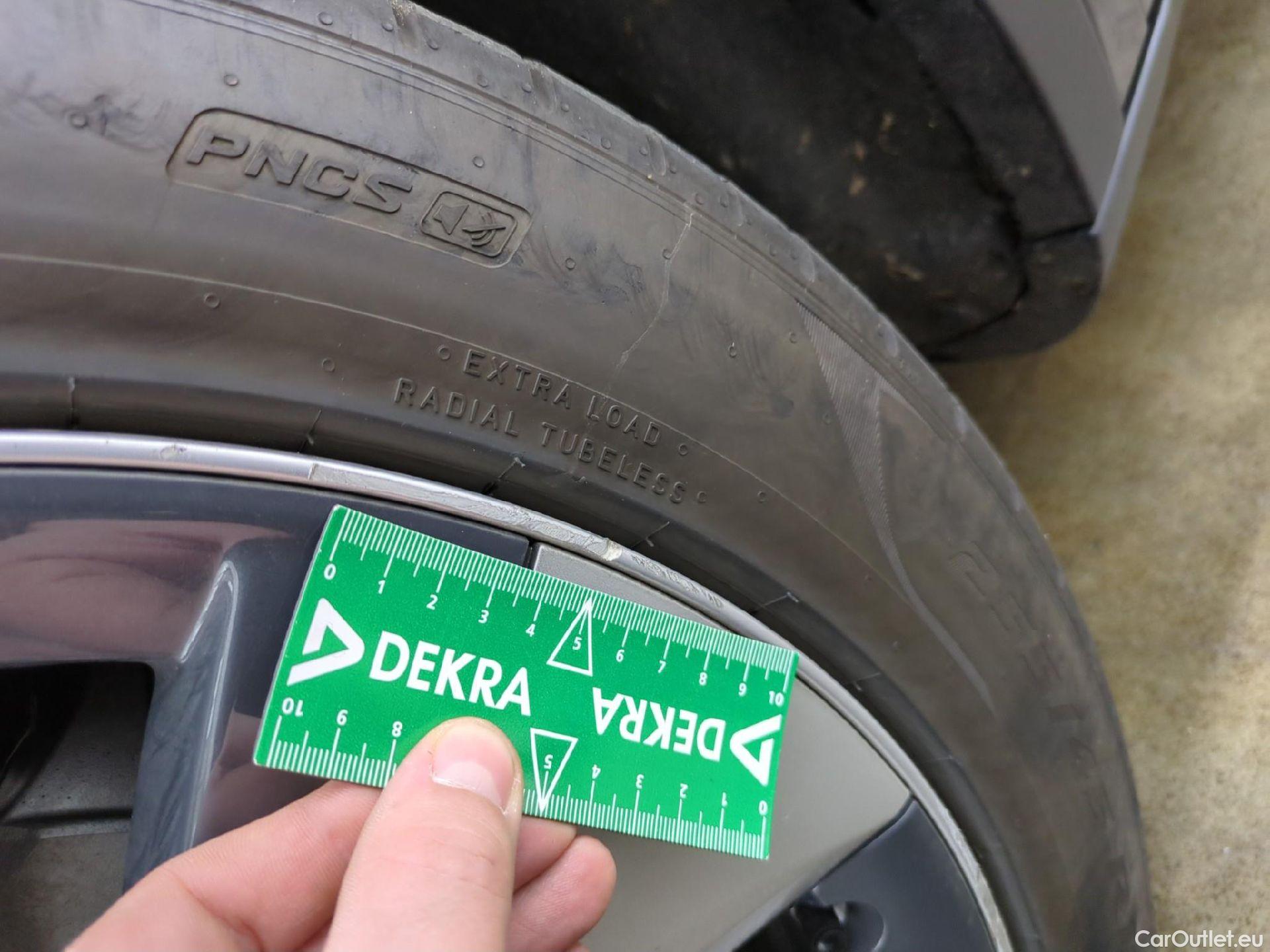  Tesla  Model Y TESLA  / 2020 / 5P / SUV Grand Autonomie Dual Motor AWD #12