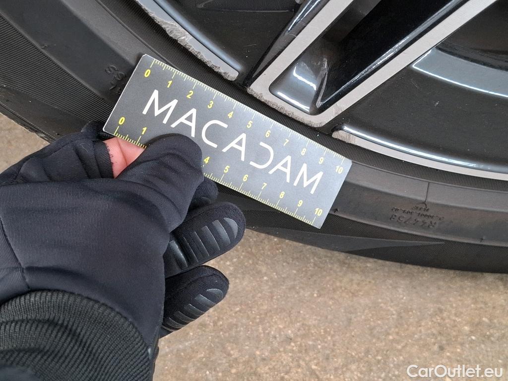  Mercedes  G-Klasee MERCEDES-BENZ GLC Coupe / 2019 / 5P / Coupé 2.0 GLC 300 E BUSINESS LINE 4MATIC #10