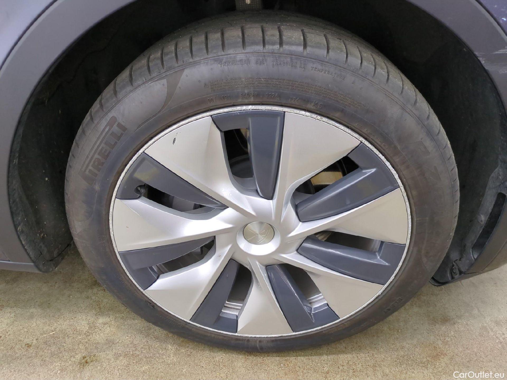  Tesla  Model Y TESLA  / 2020 / 5P / SUV Grand Autonomie Dual Motor AWD #3