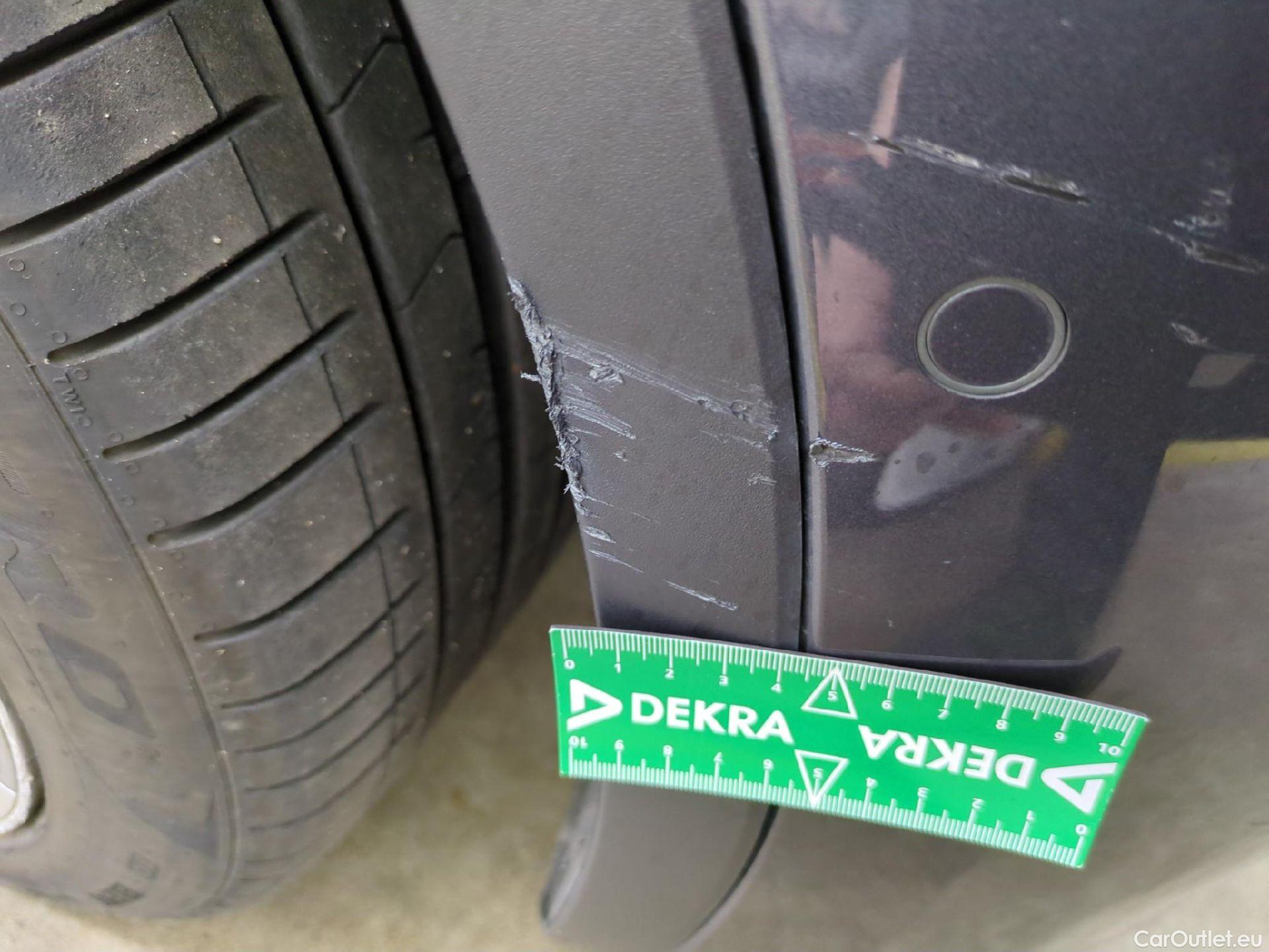  Tesla  Model Y TESLA  / 2020 / 5P / SUV Grand Autonomie Dual Motor AWD #36