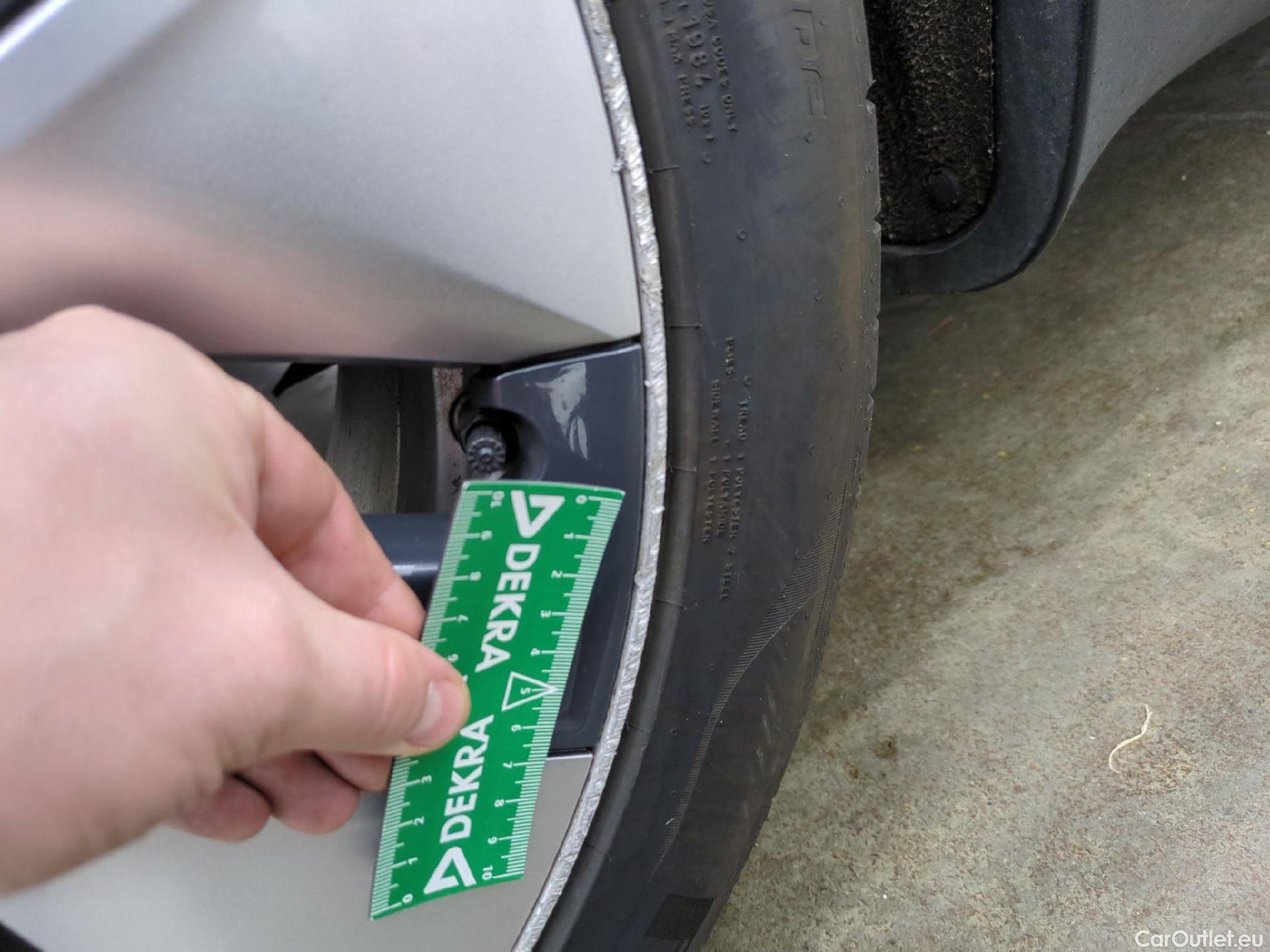  Tesla  Model Y TESLA  / 2020 / 5P / SUV Grand Autonomie Dual Motor AWD #26