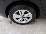  Volkswagen  Golf  VOLKSWAGEN / 2019 / 5P / BERLINA 2.0 TDI SCR 85KW LIFE DSG #60